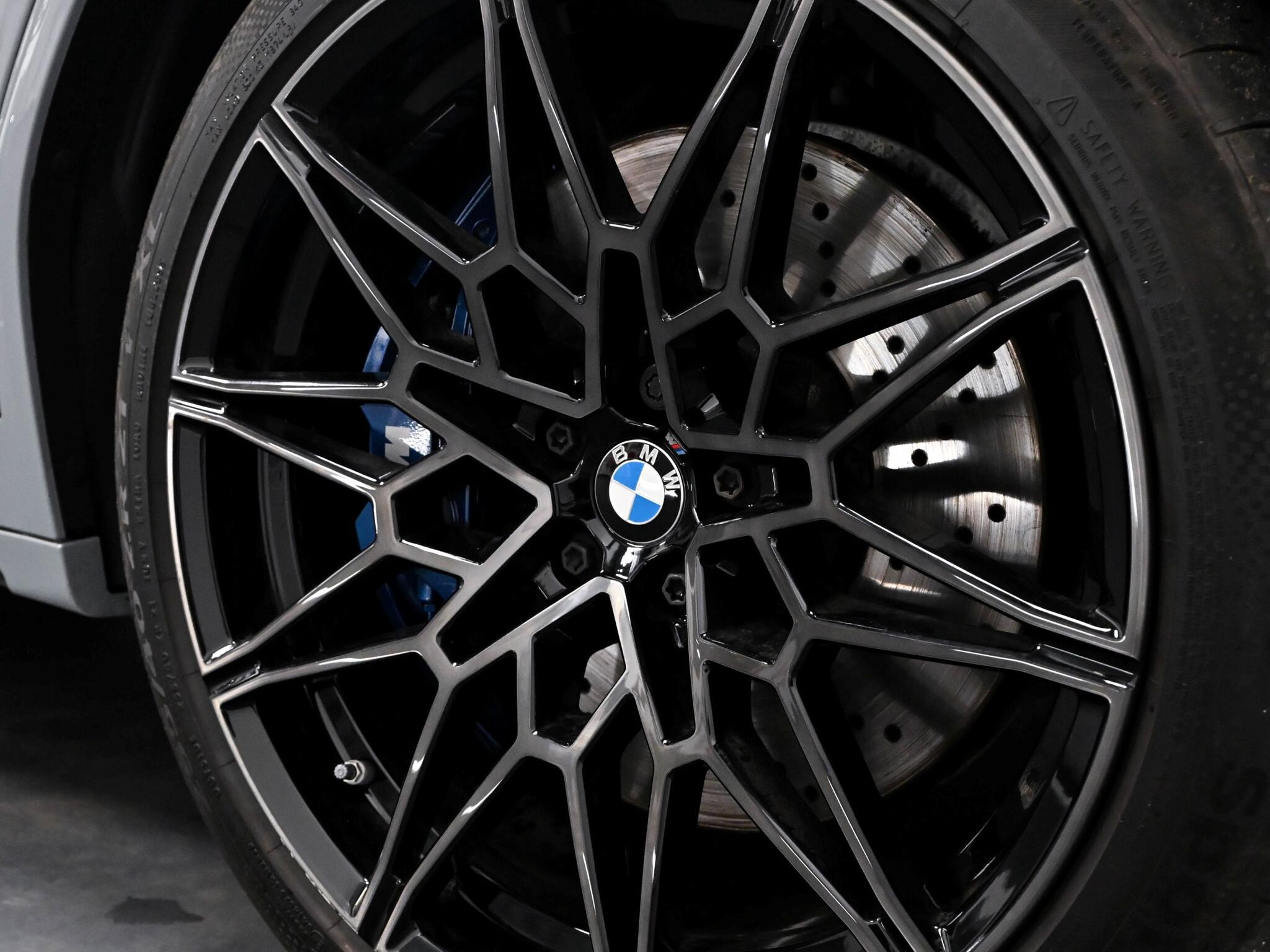 BMW X4 M view 7