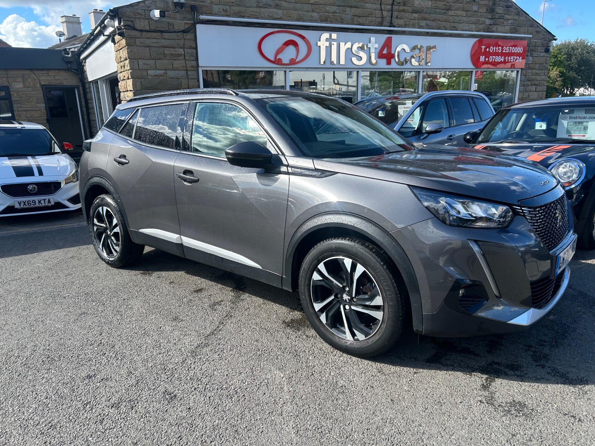 Peugeot 2008 view 11
