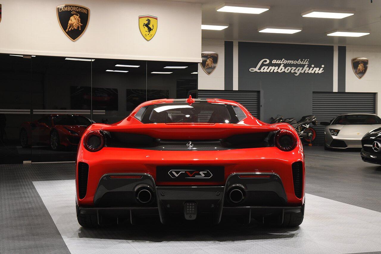 Ferrari 488 view 45