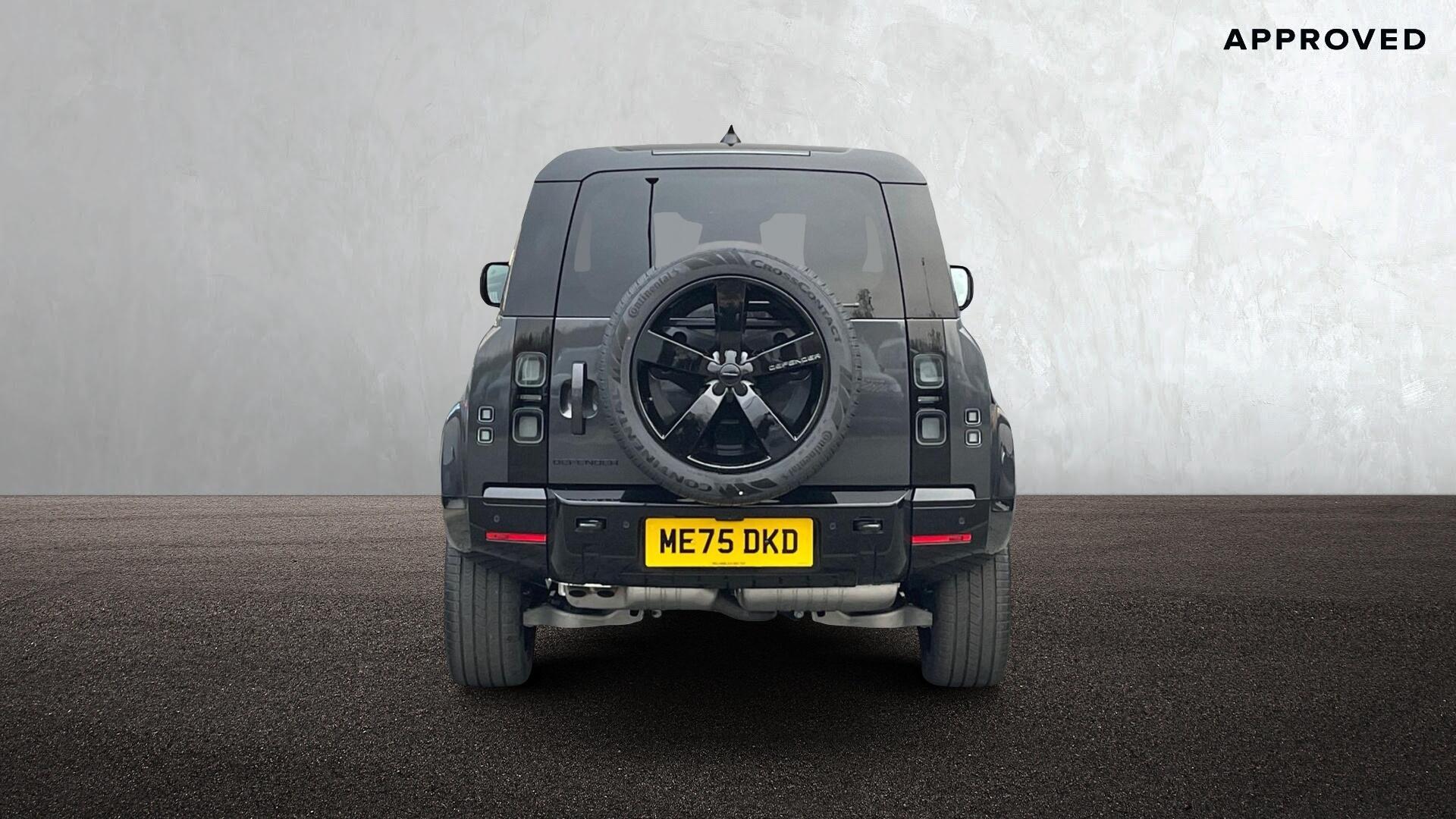 Land Rover Defender view 6