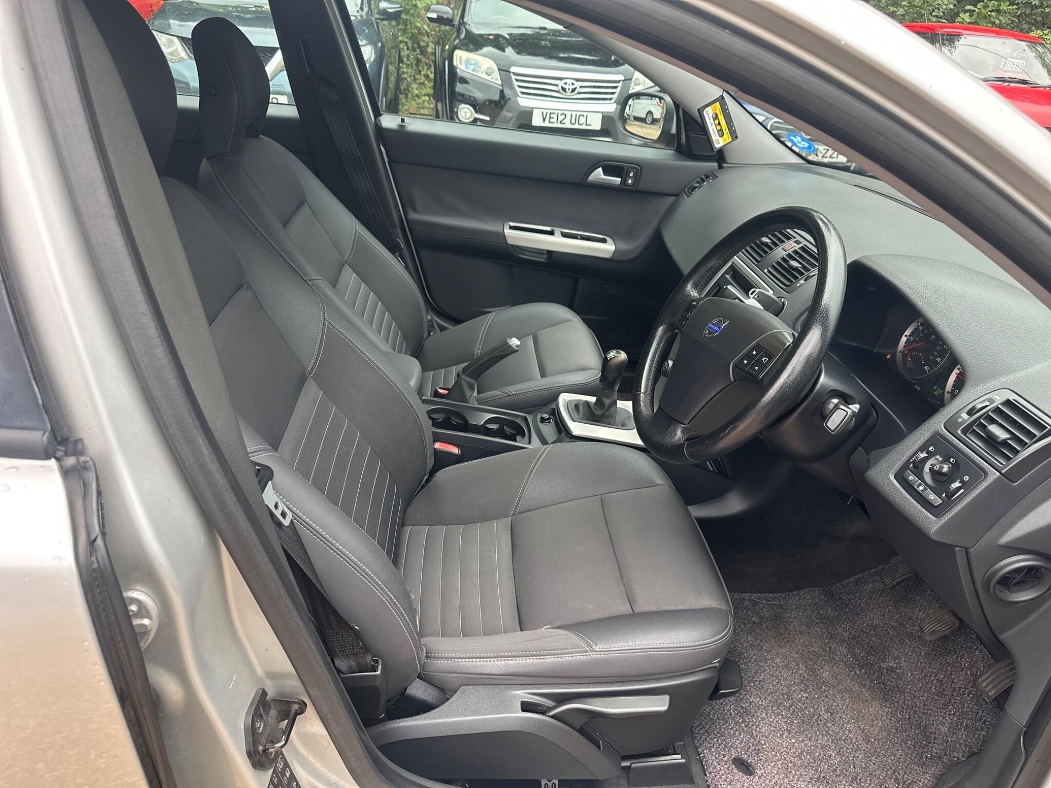 Volvo V50 view 25
