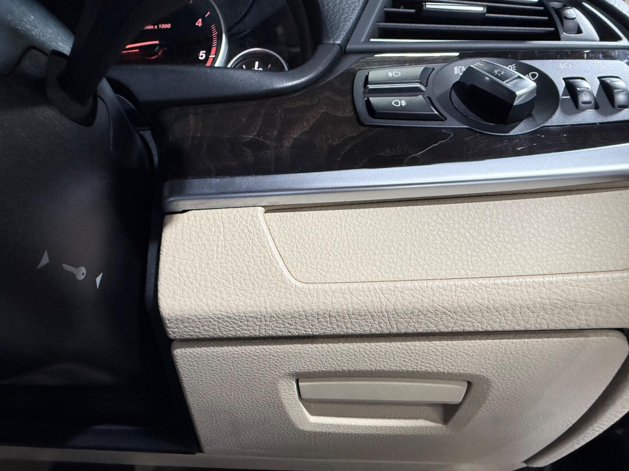 BMW 5 Series view 38