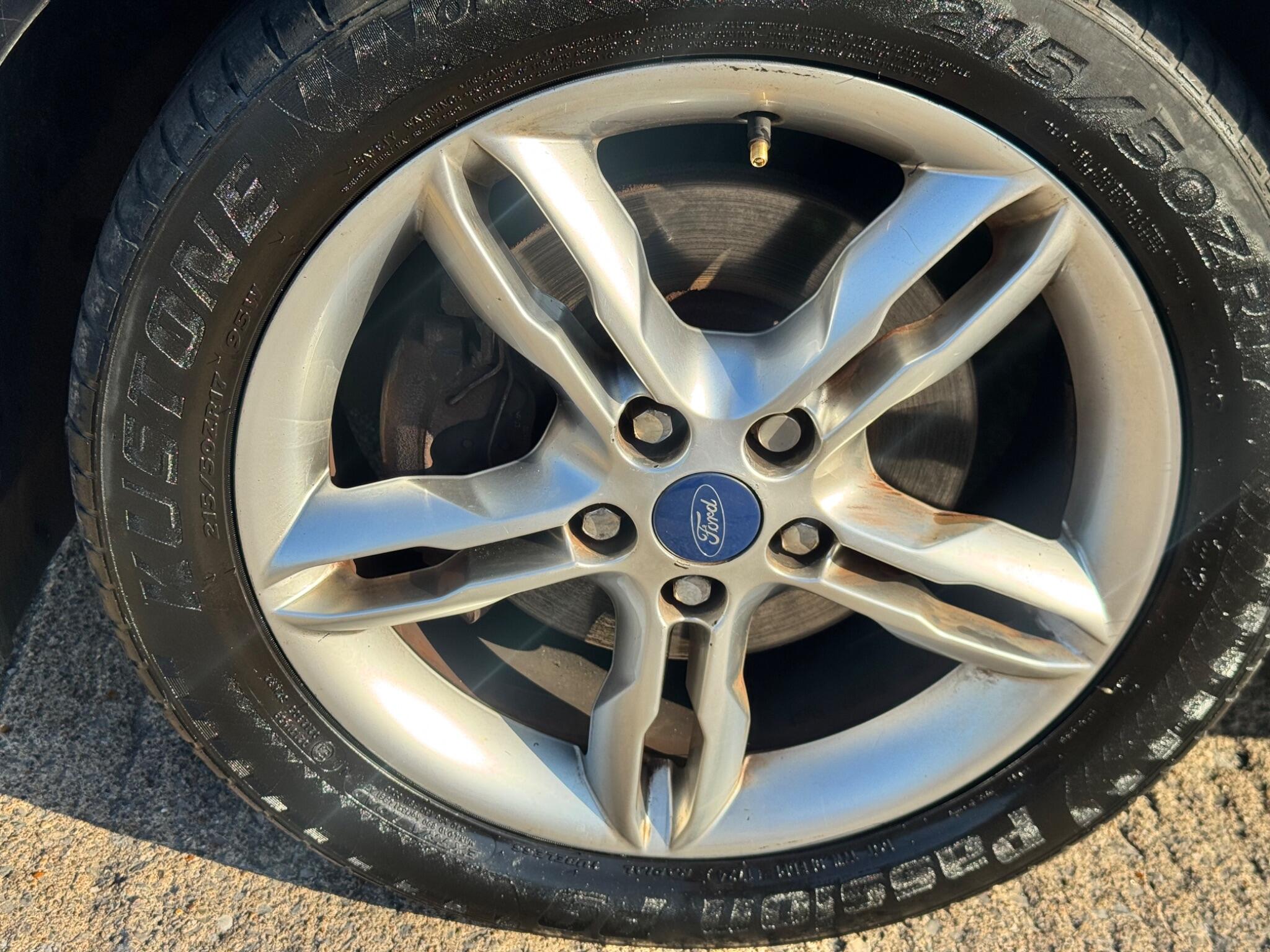 Ford C-Max view 35