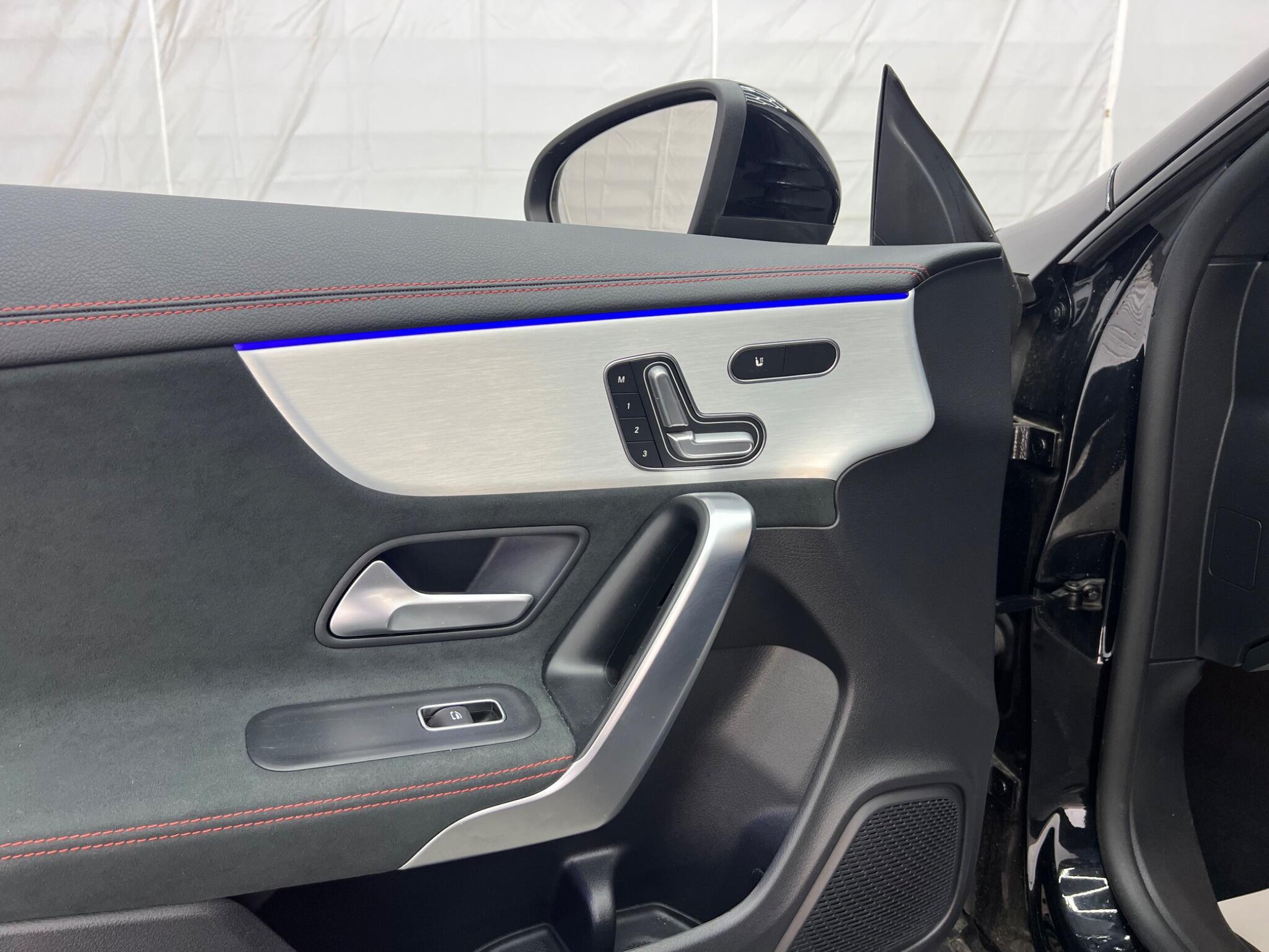 Mercedes-Benz Cla view 36