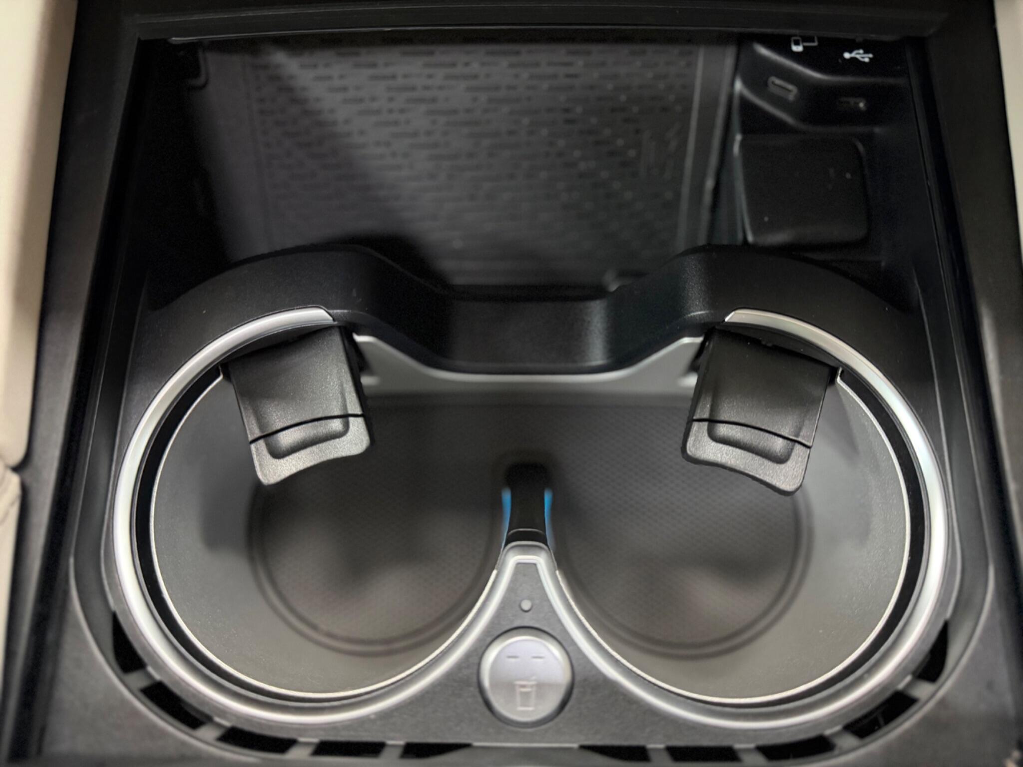 Mercedes-Benz GLS view 74