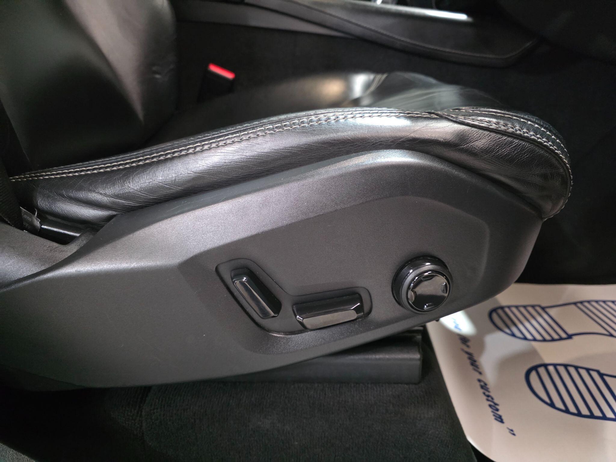 Volvo XC90 view 17