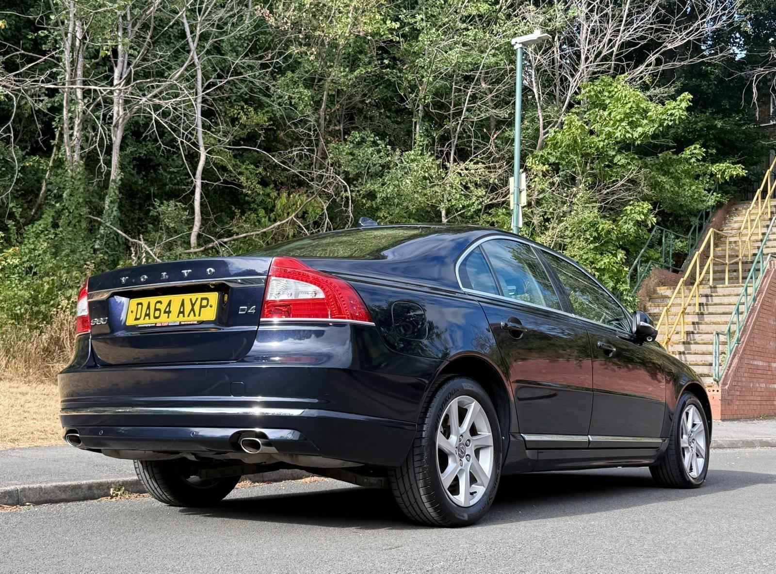 Volvo S80 view 5