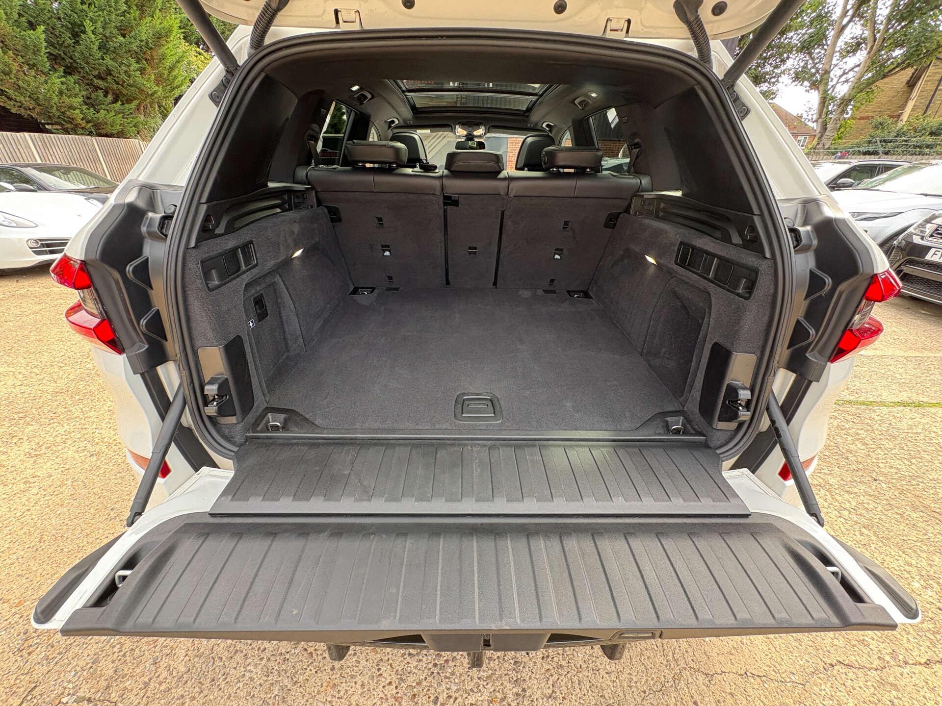 BMW X5 view 68