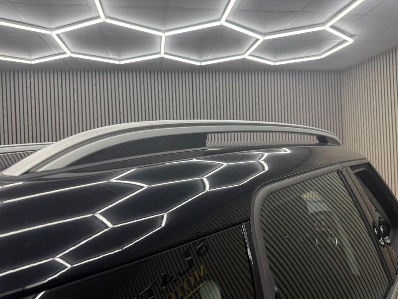 Mini Countryman view 32