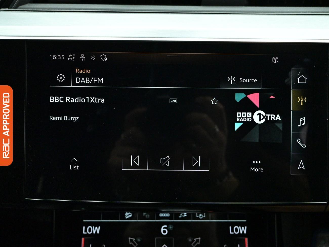 Audi E-Tron view 15