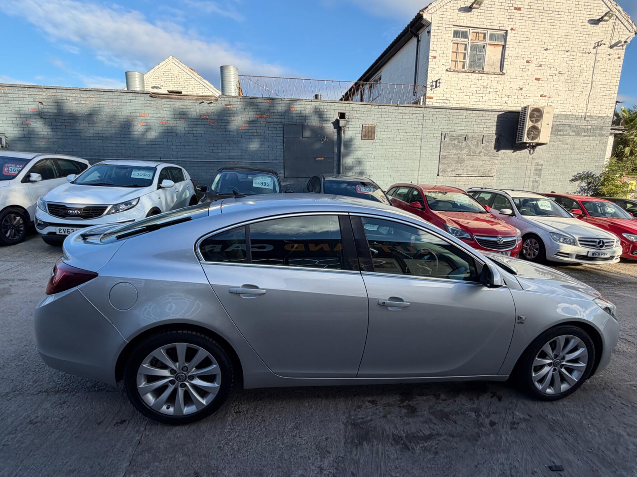 Vauxhall Insignia view 12