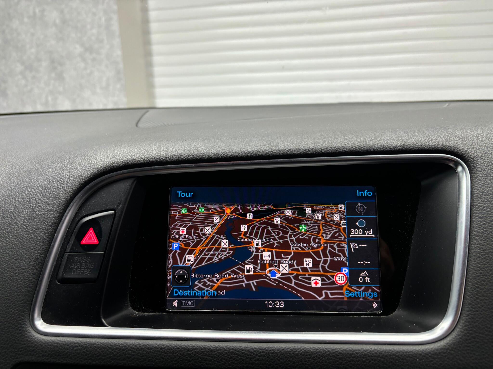 Audi Q5 view 15