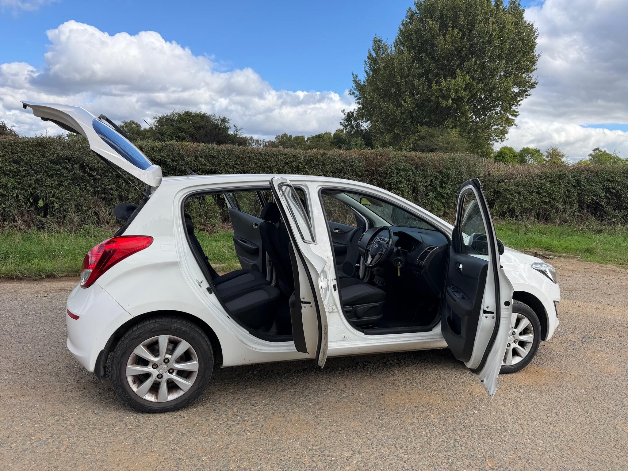 Hyundai I20 view 27