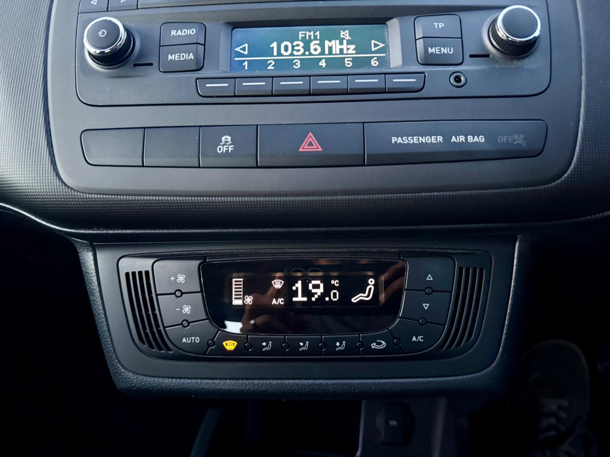 SEAT Ibiza view 45