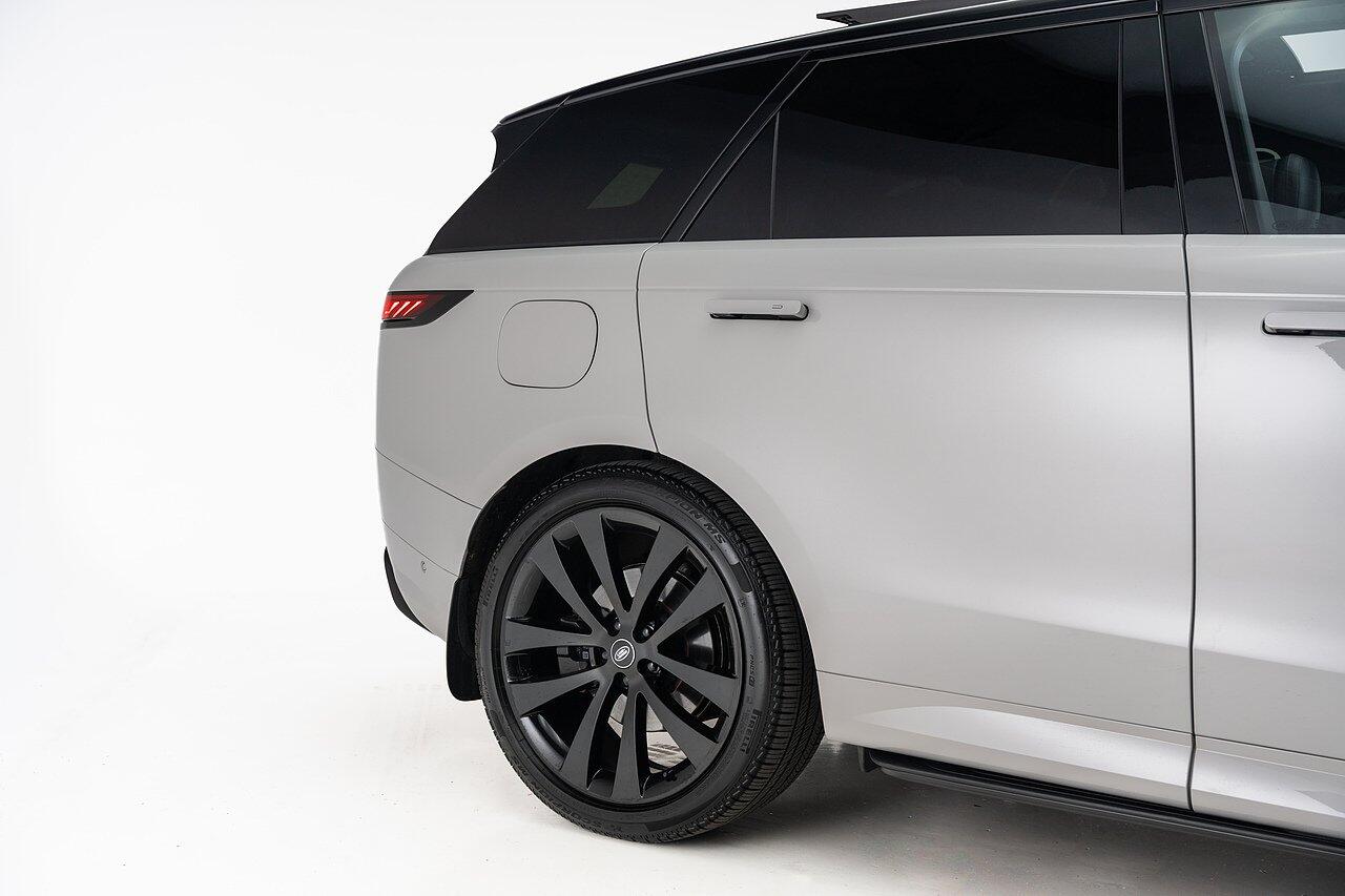 Land Rover Range Rover Sport view 25
