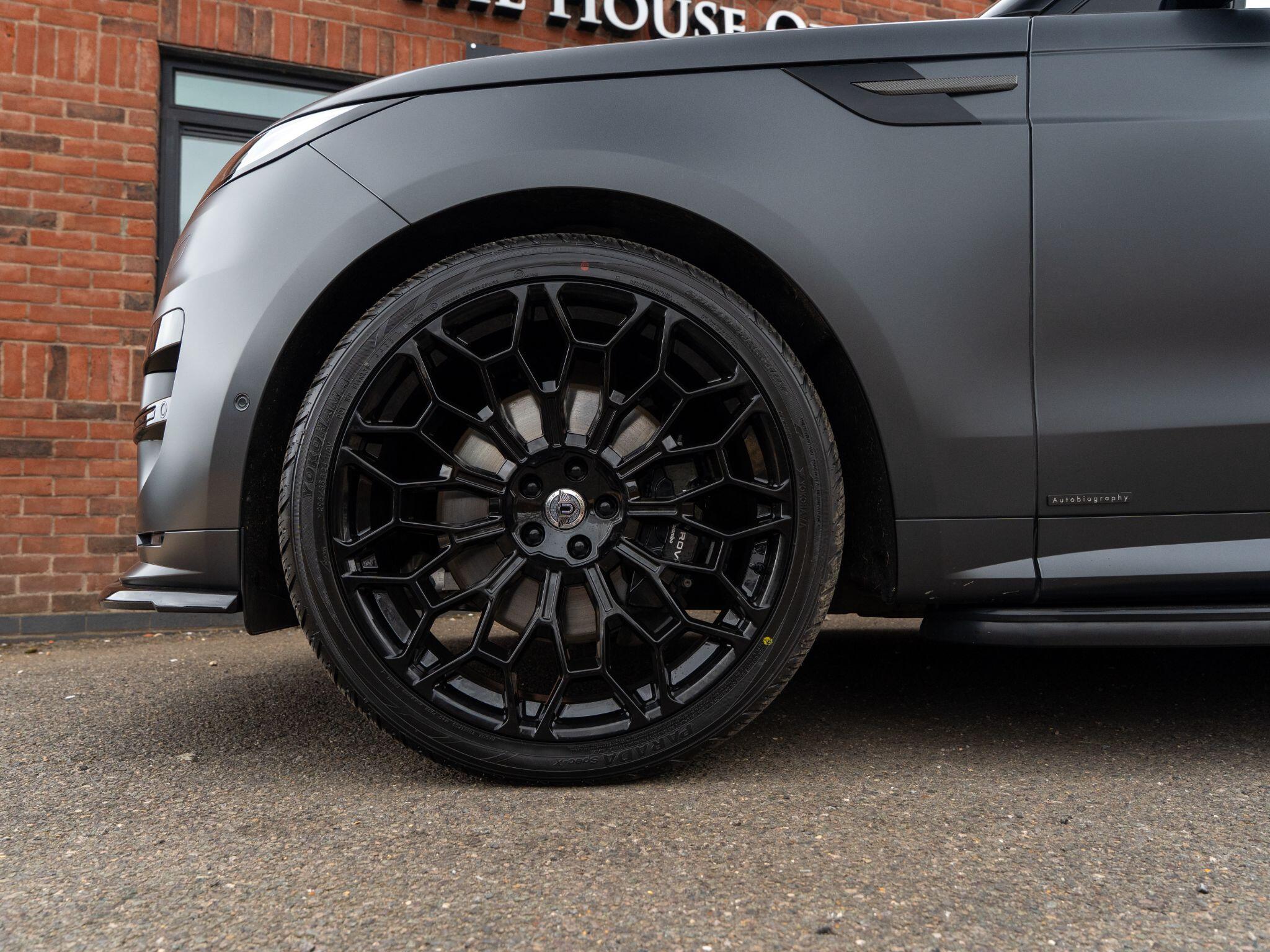 Land Rover Range Rover Sport view 32