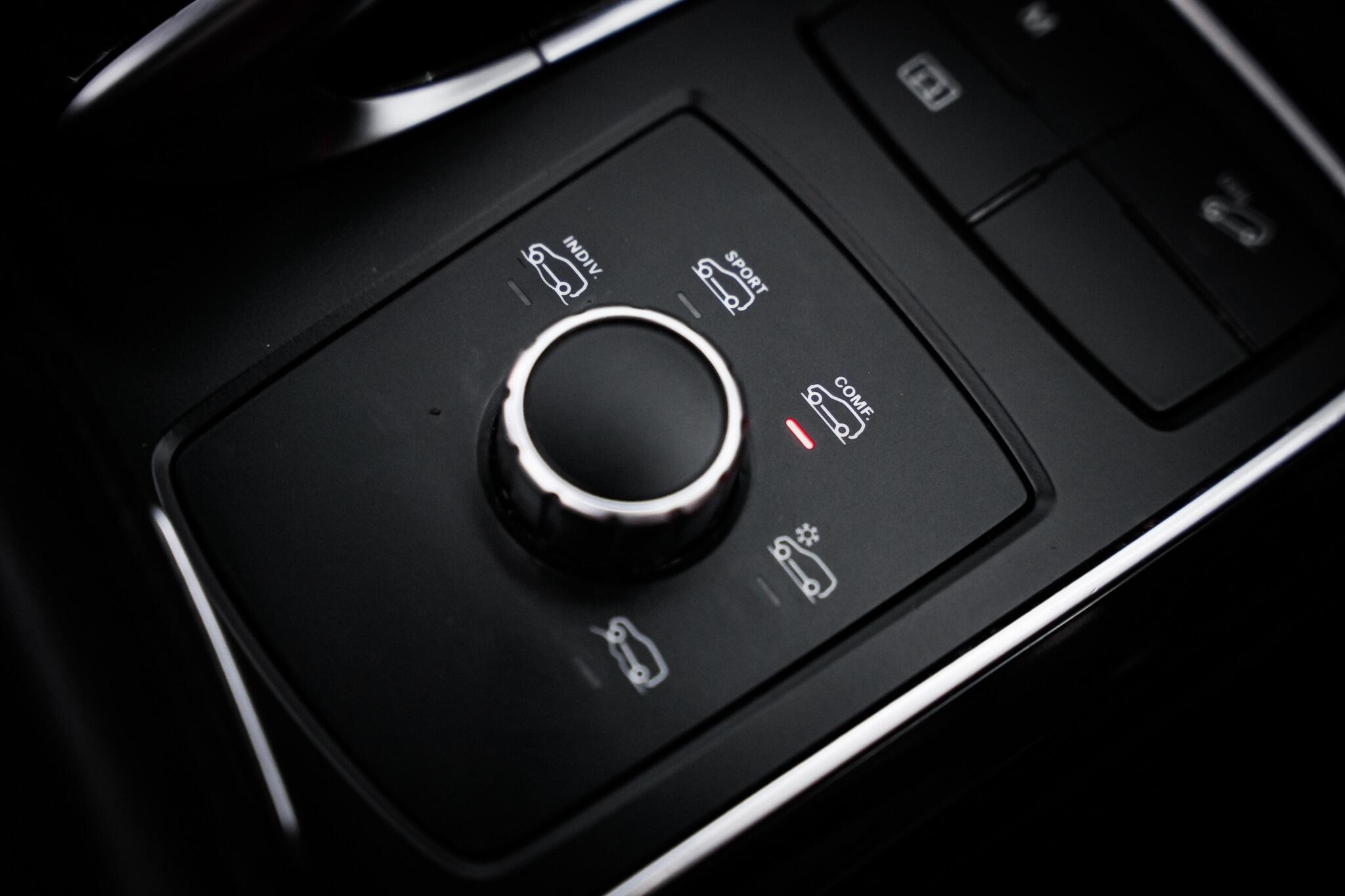 Mercedes-Benz GLE view 42