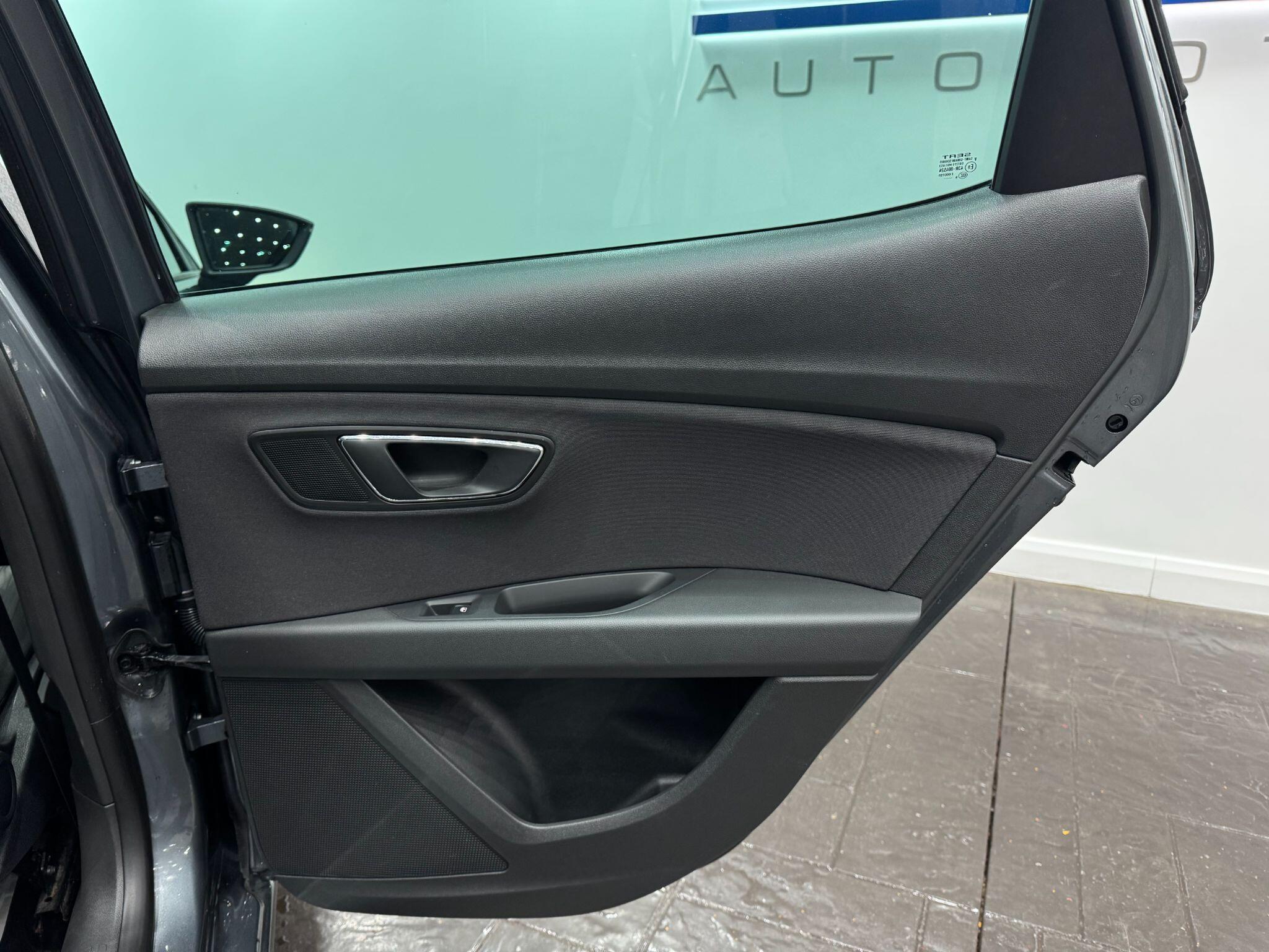 Seat Leon view 43