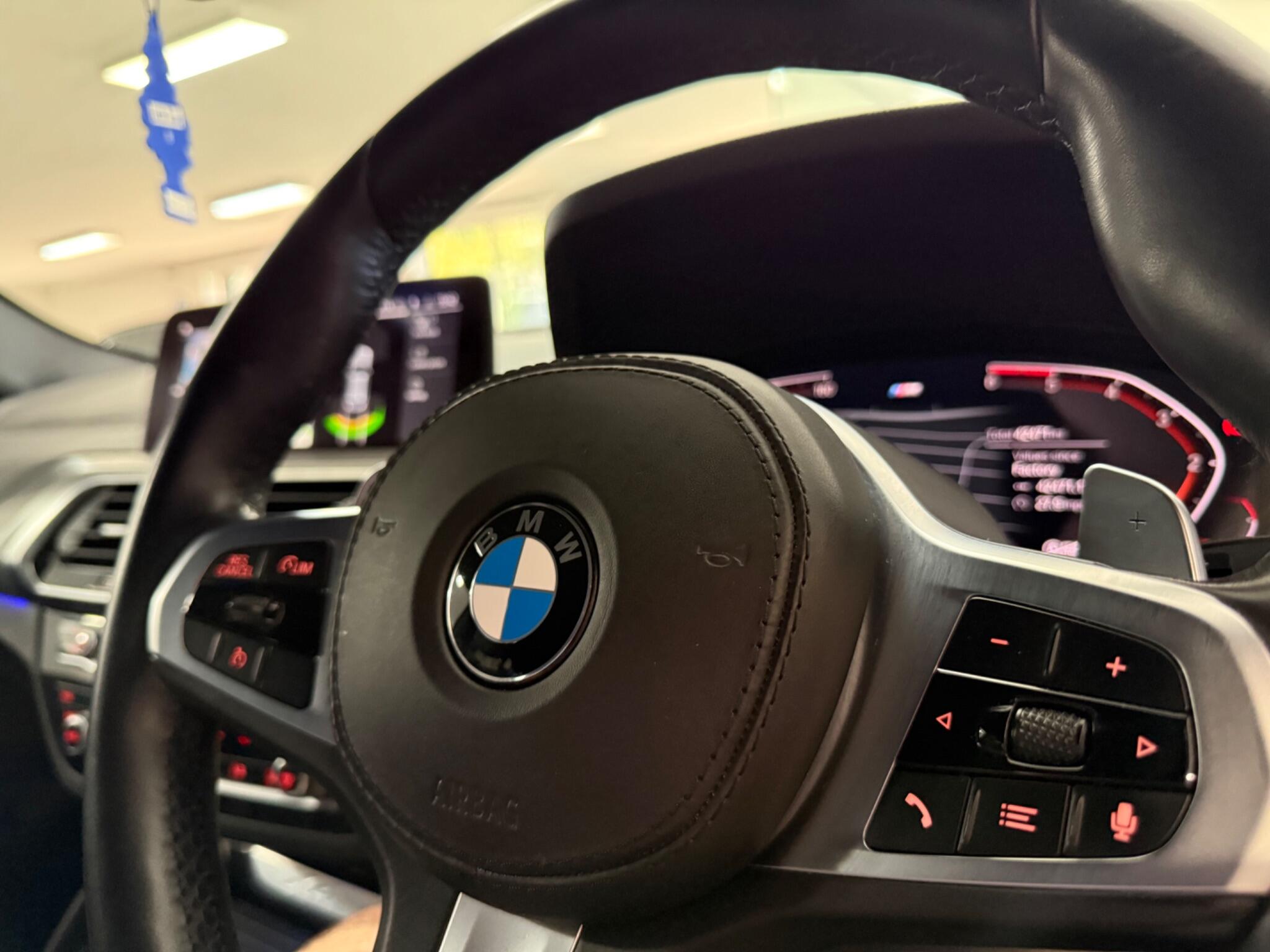 BMW X4 view 32