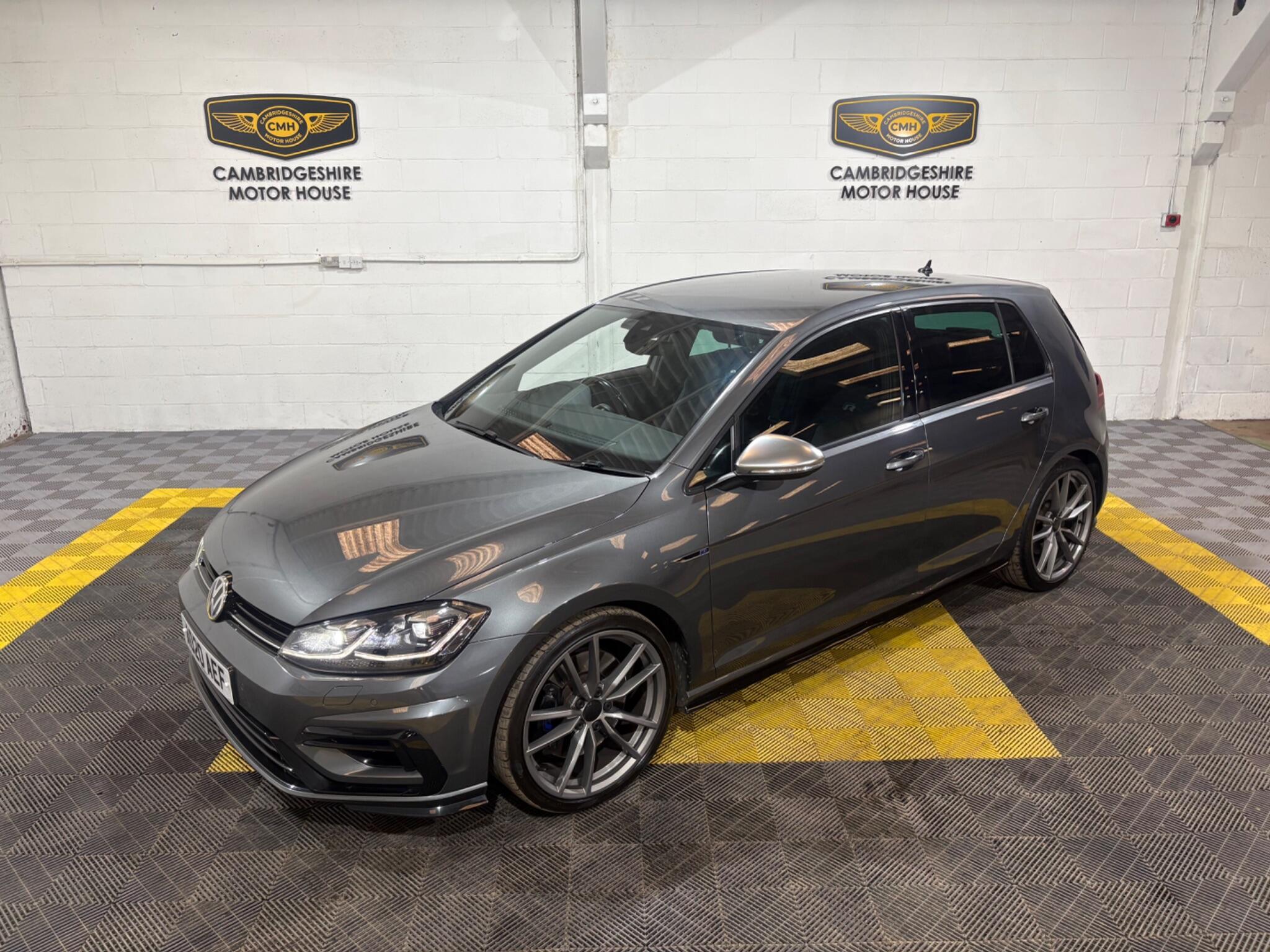 Volkswagen Golf view 3