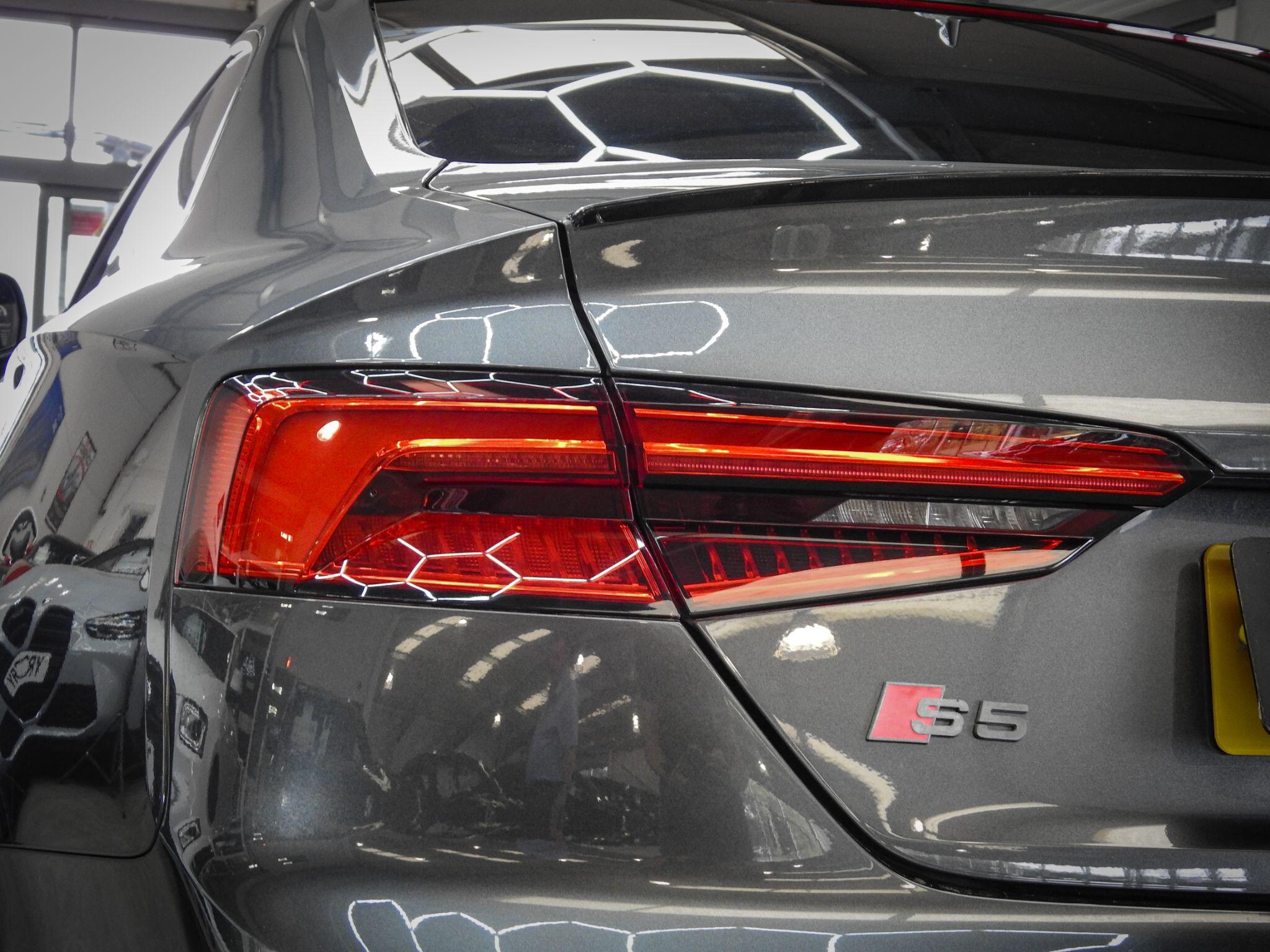 Audi S5 view 15