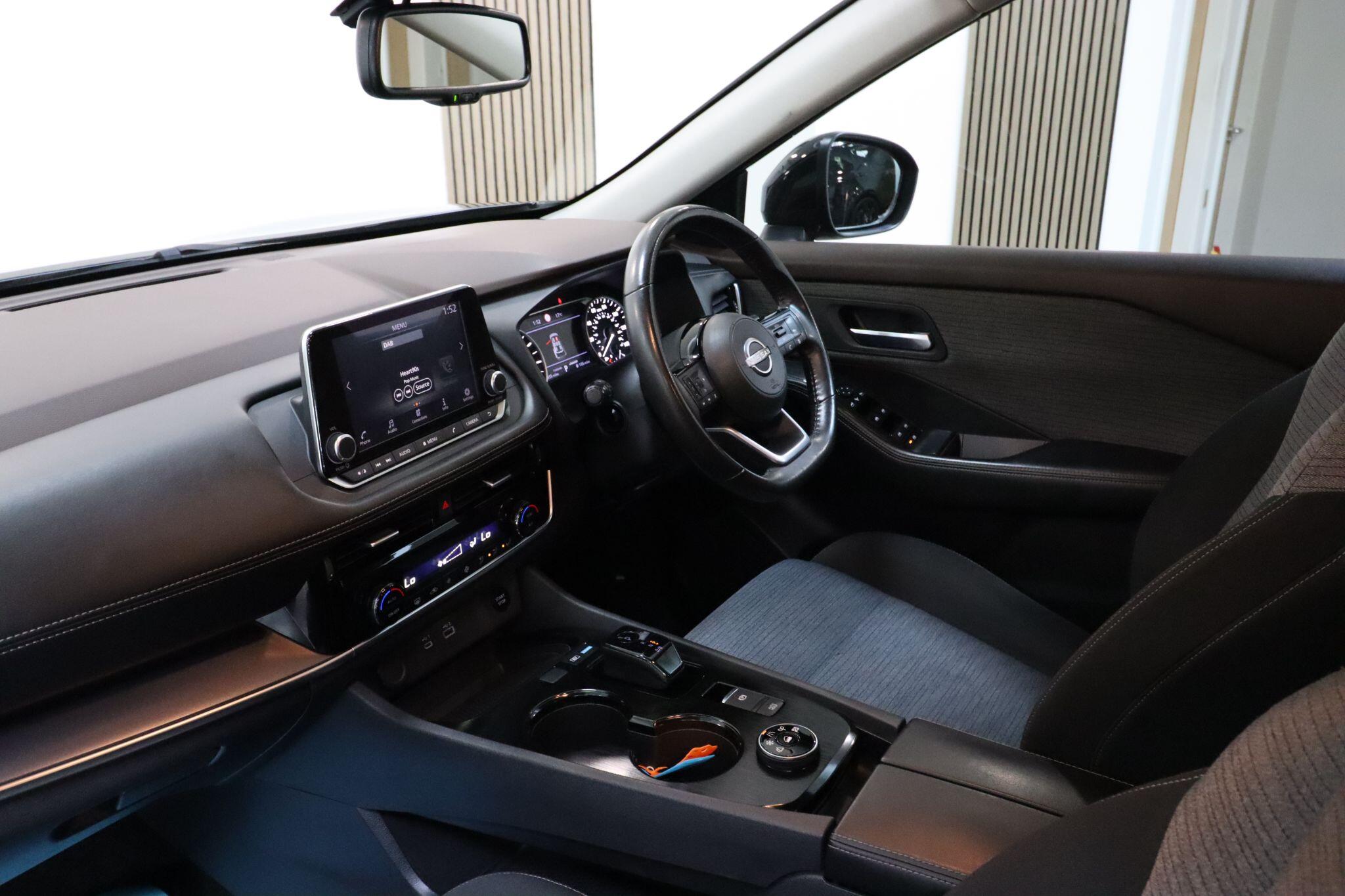 Nissan X-Trail view 11