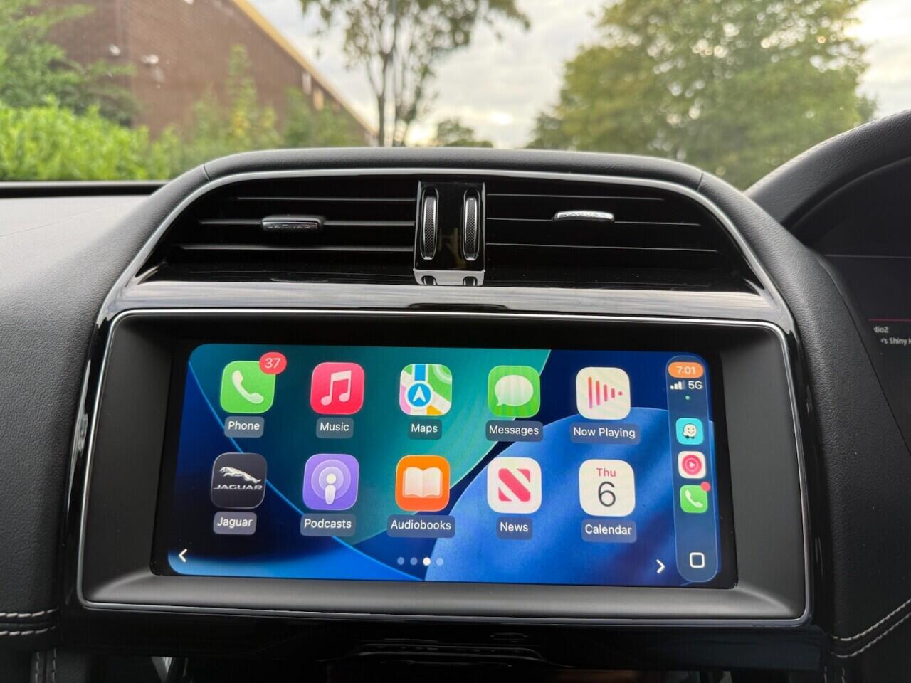 Jaguar F-Pace view 17