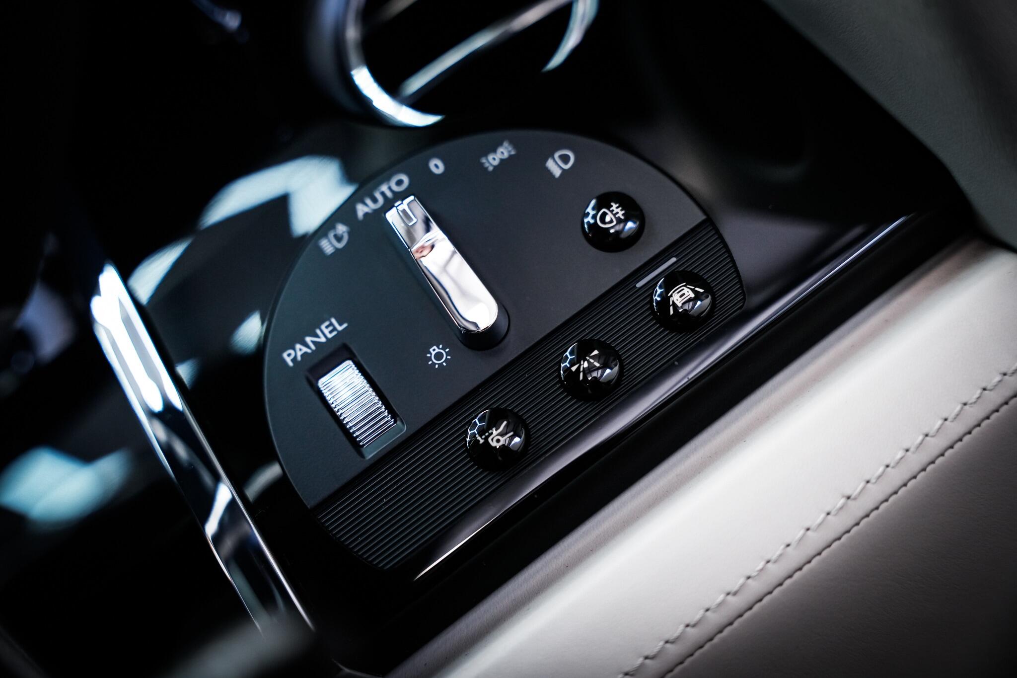 Rolls-Royce Wraith view 67