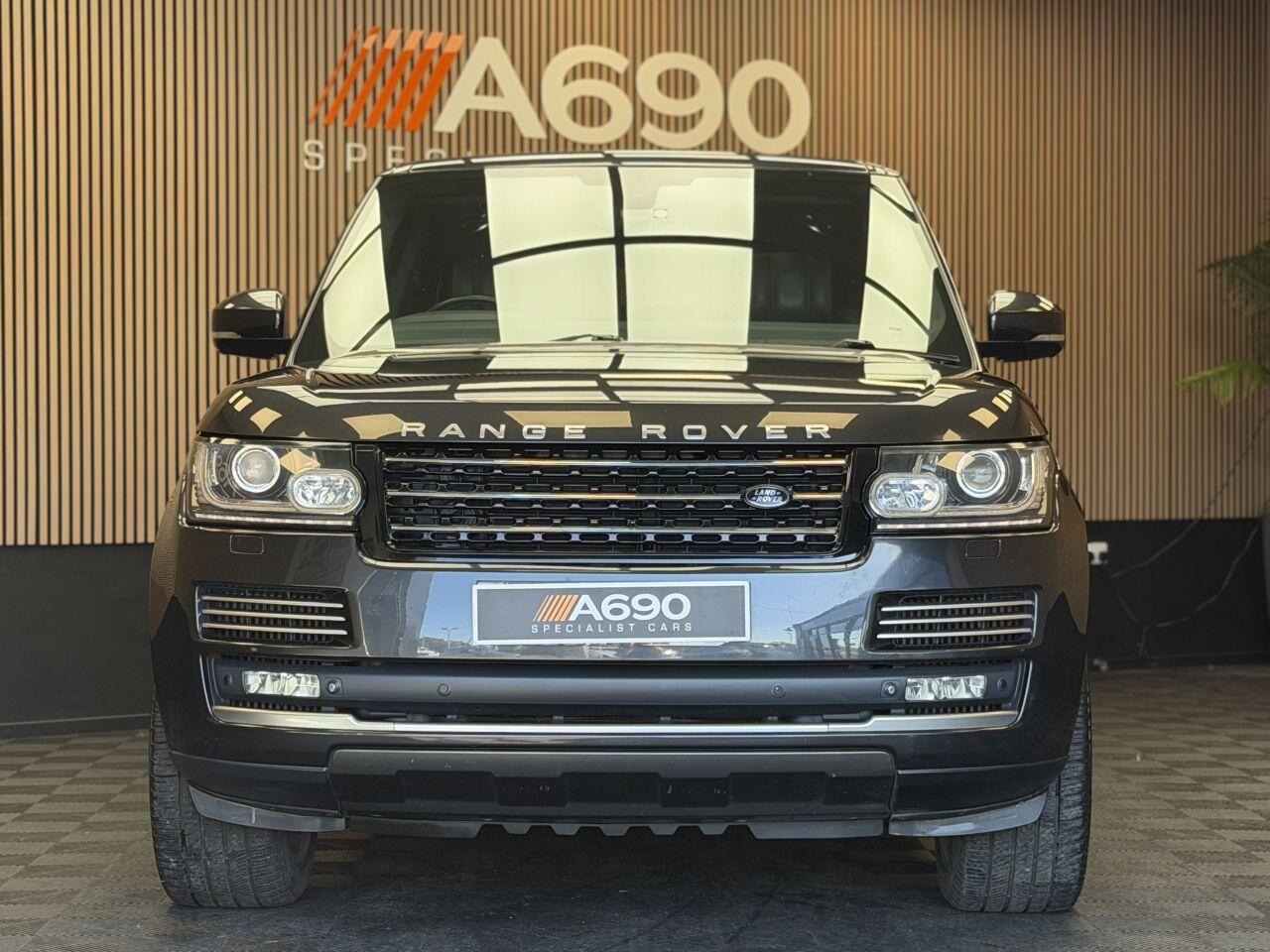 Land Rover Range Rover view 2