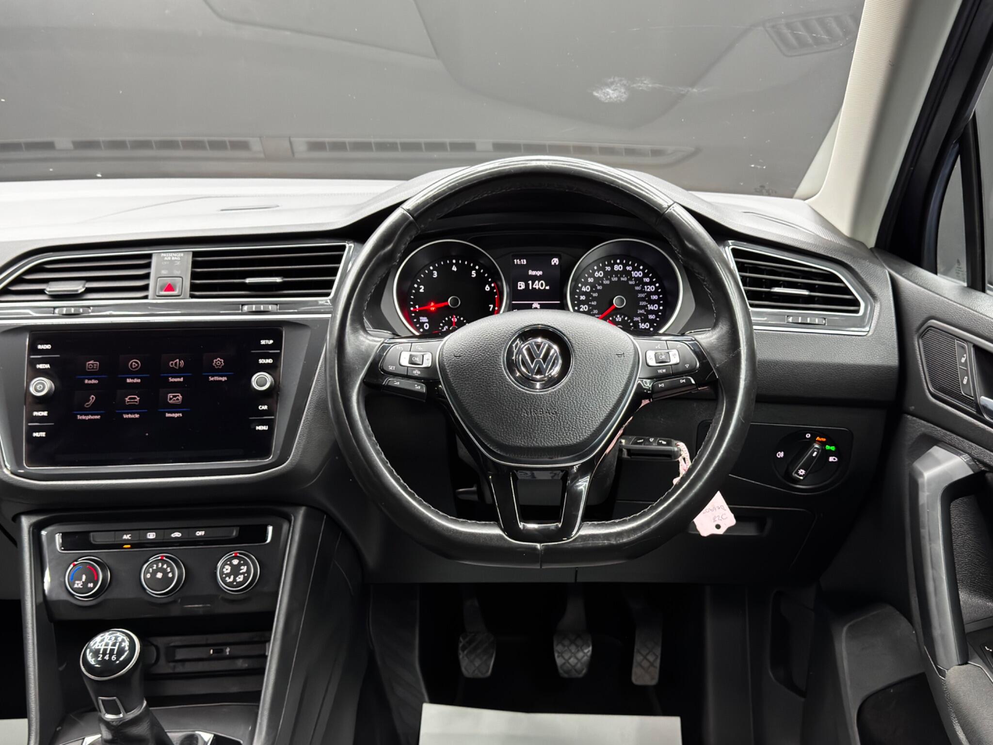 Volkswagen Tiguan view 16