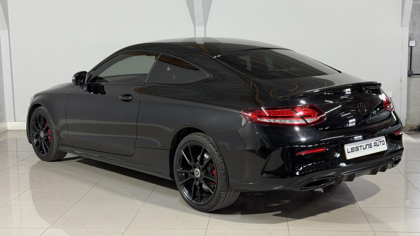 Mercedes-Benz C Class view 16
