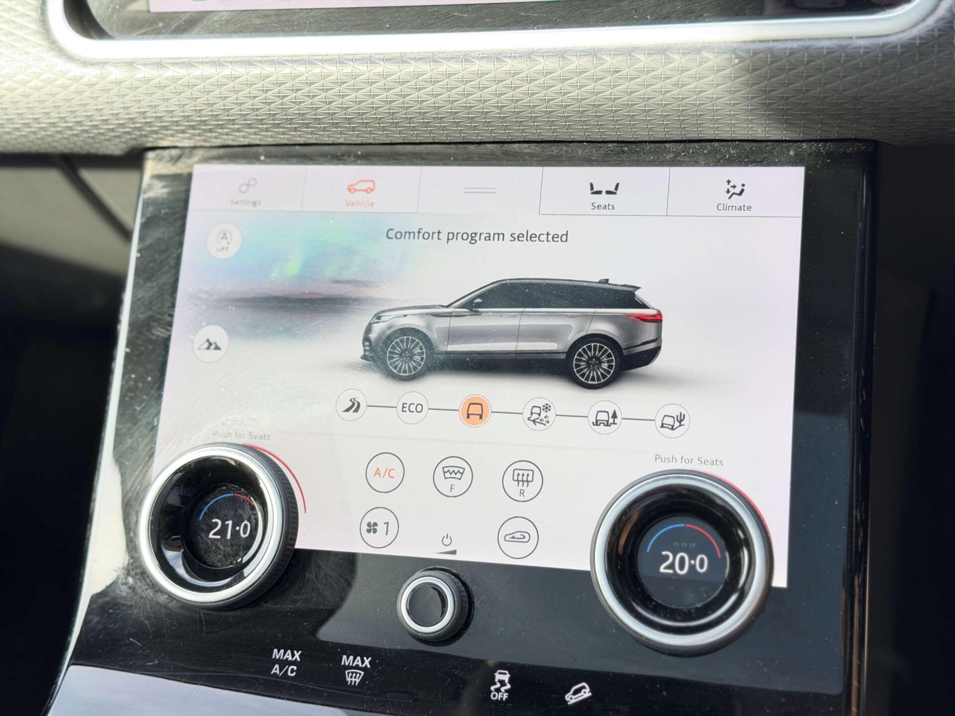 Land Rover Range Rover Velar view 21