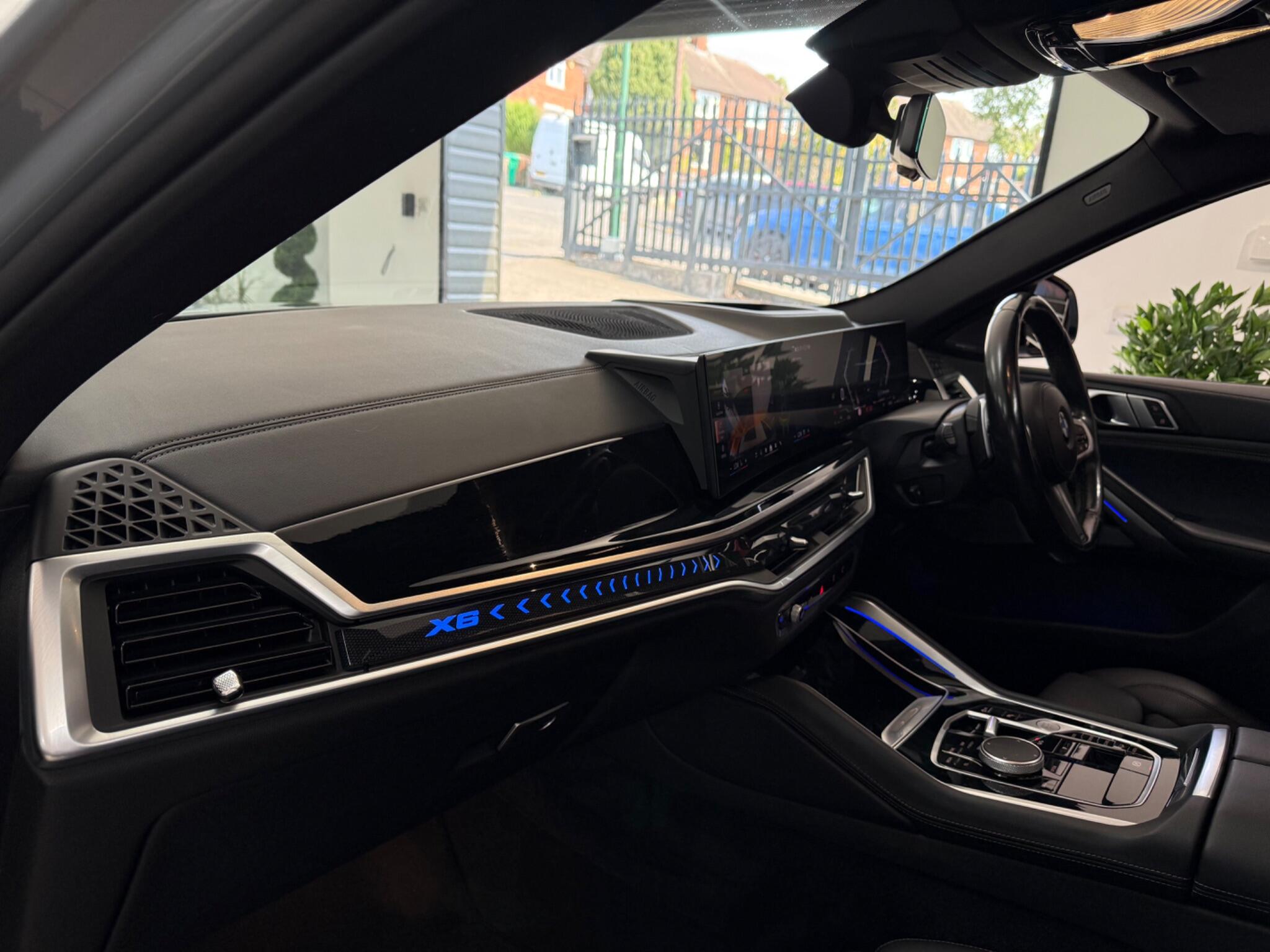 BMW X6 view 47