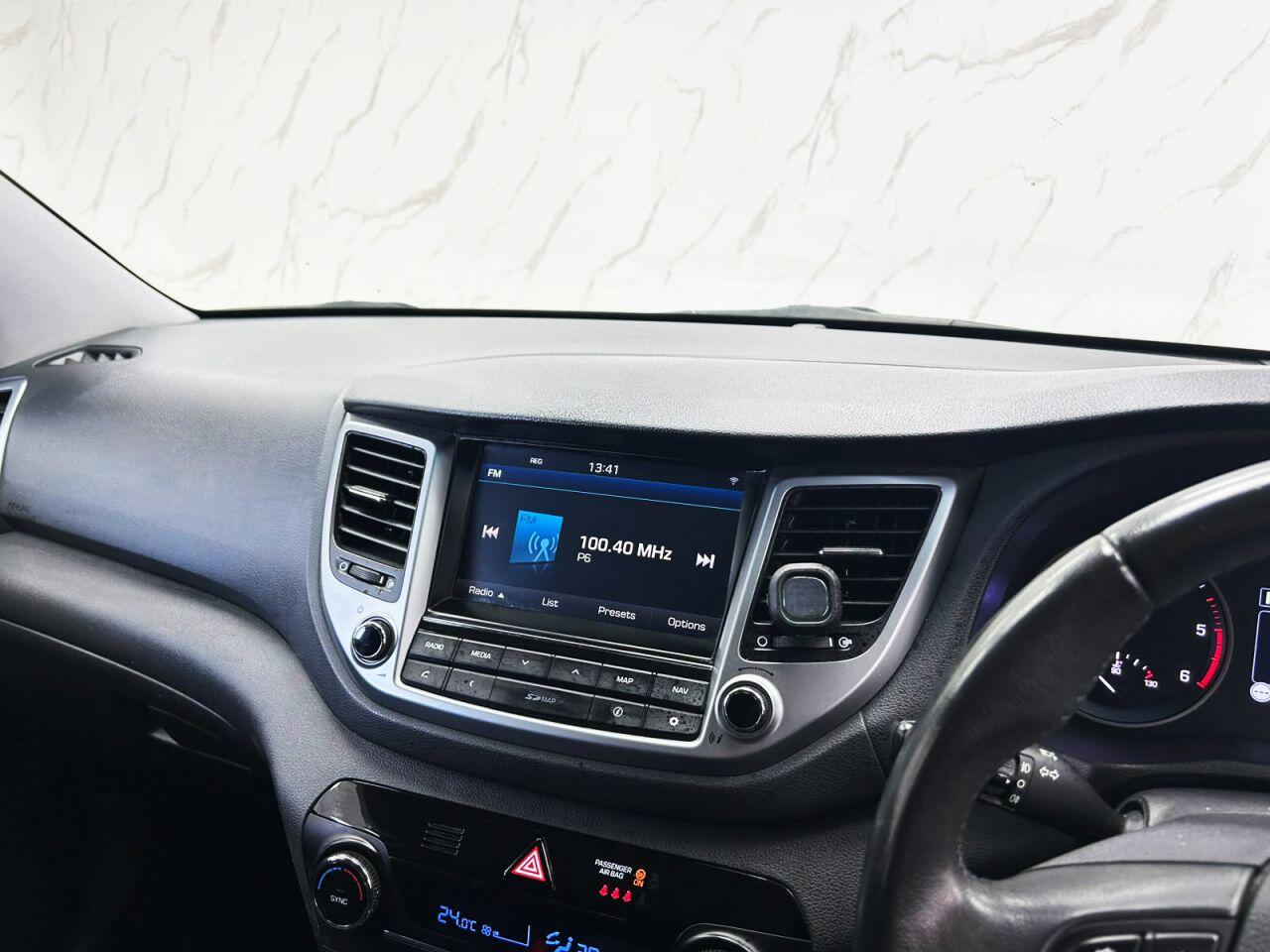 Hyundai Tucson view 17