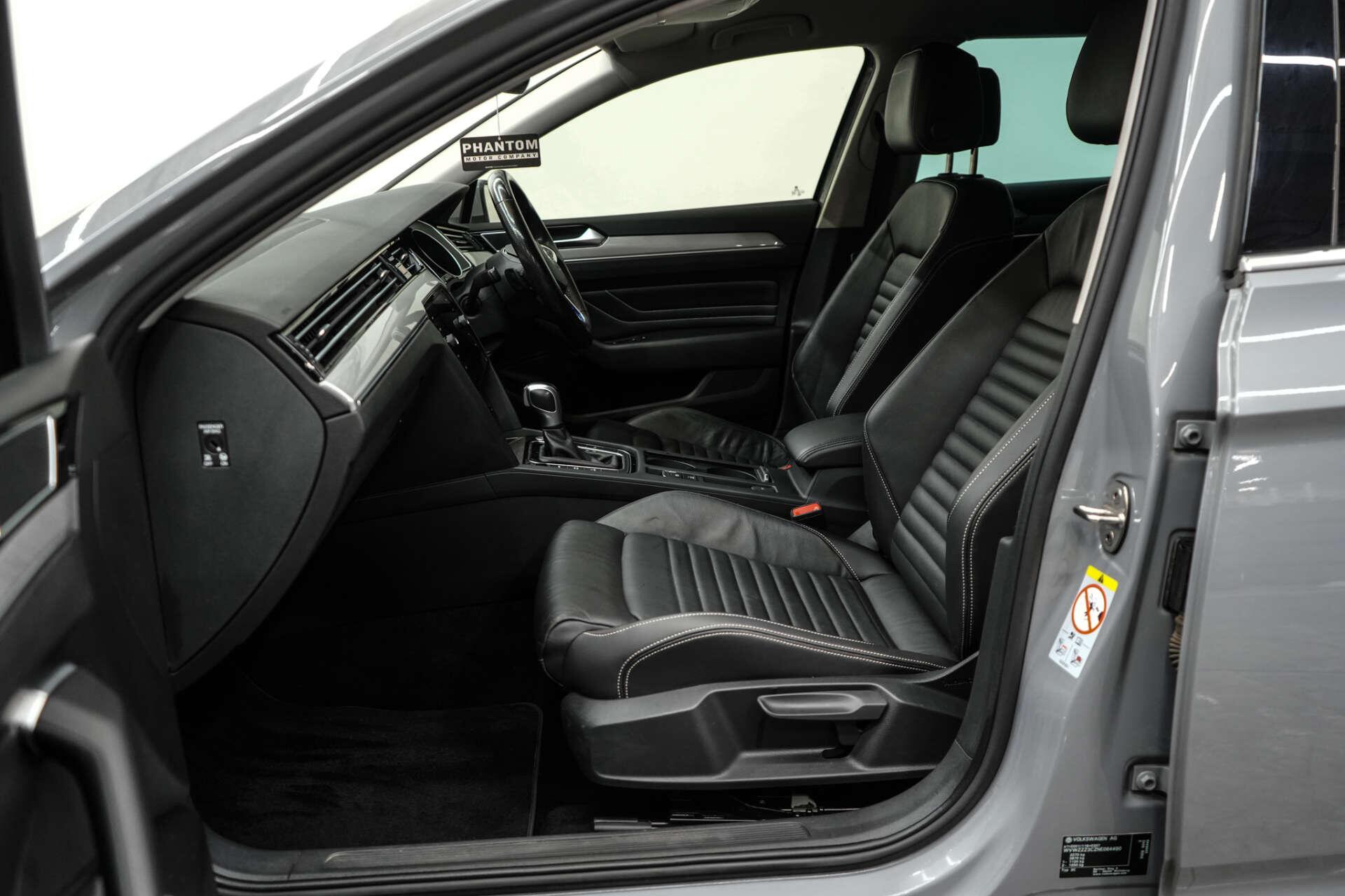 Volkswagen Passat view 15