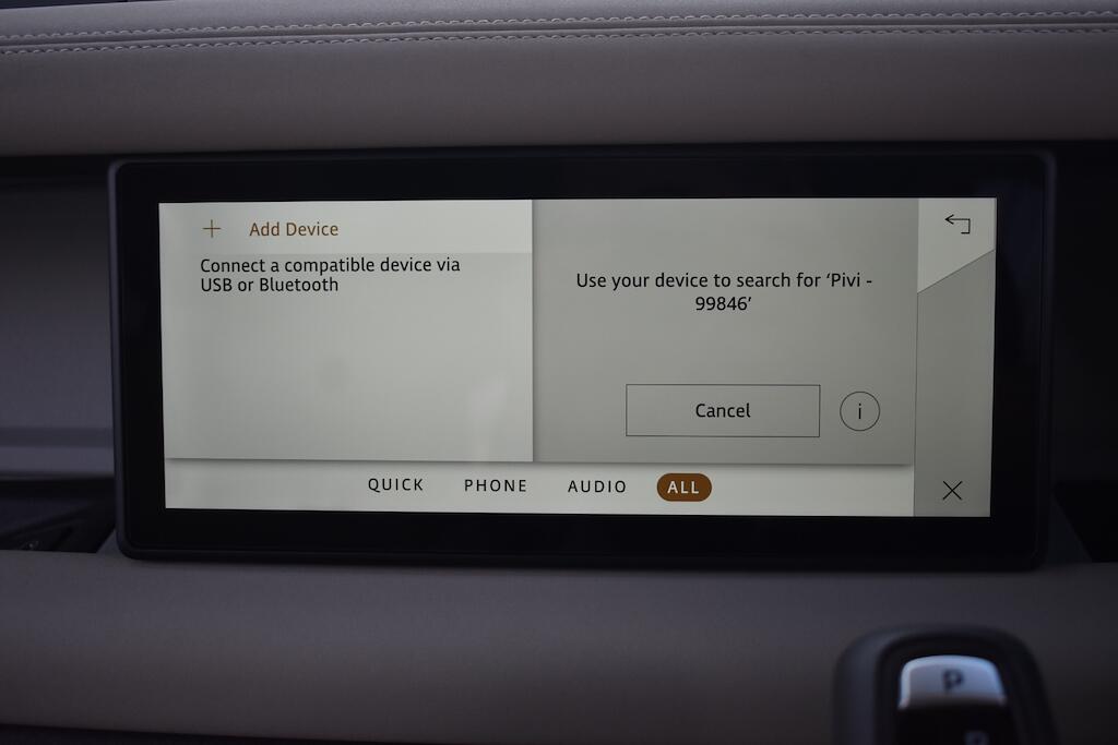 Land Rover Defender view 78