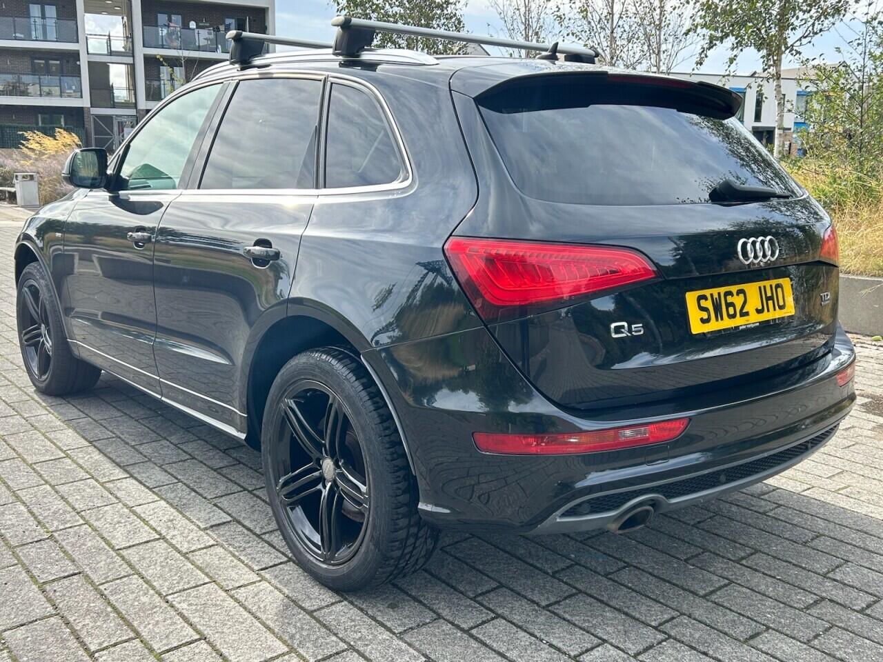 Audi Q5 view 16