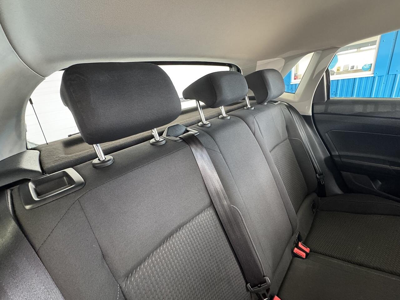 Volkswagen Polo view 13