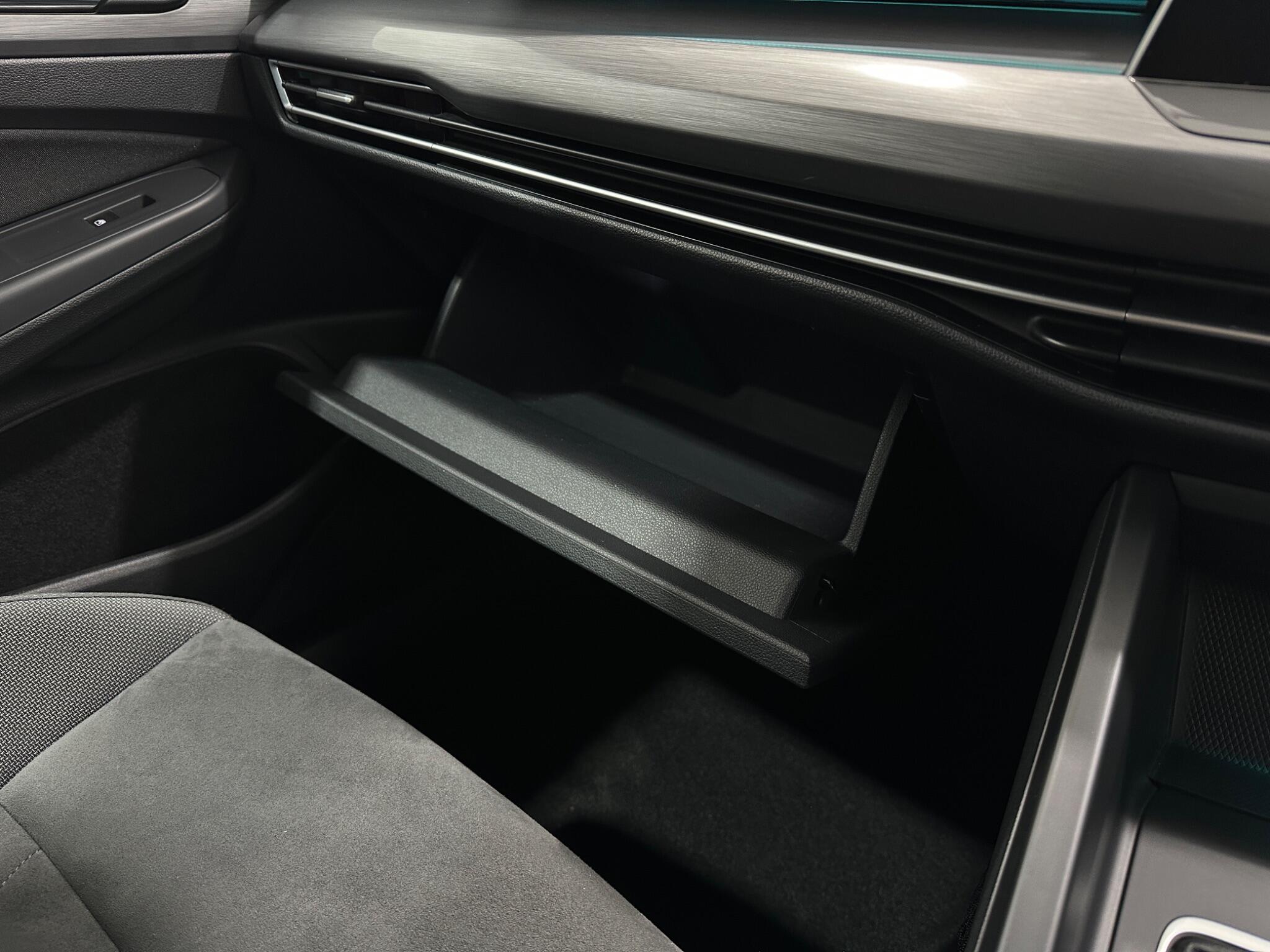 Volkswagen Golf view 27