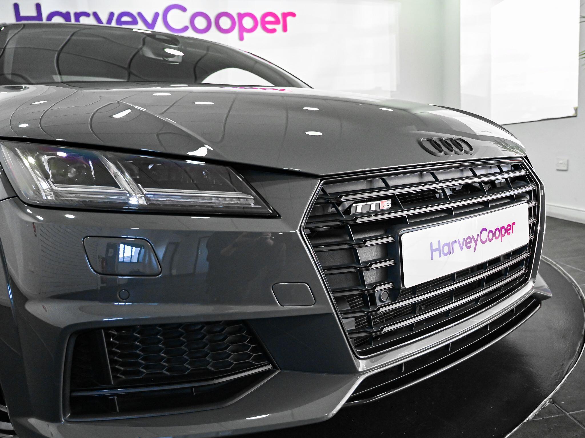 Audi TTS view 21