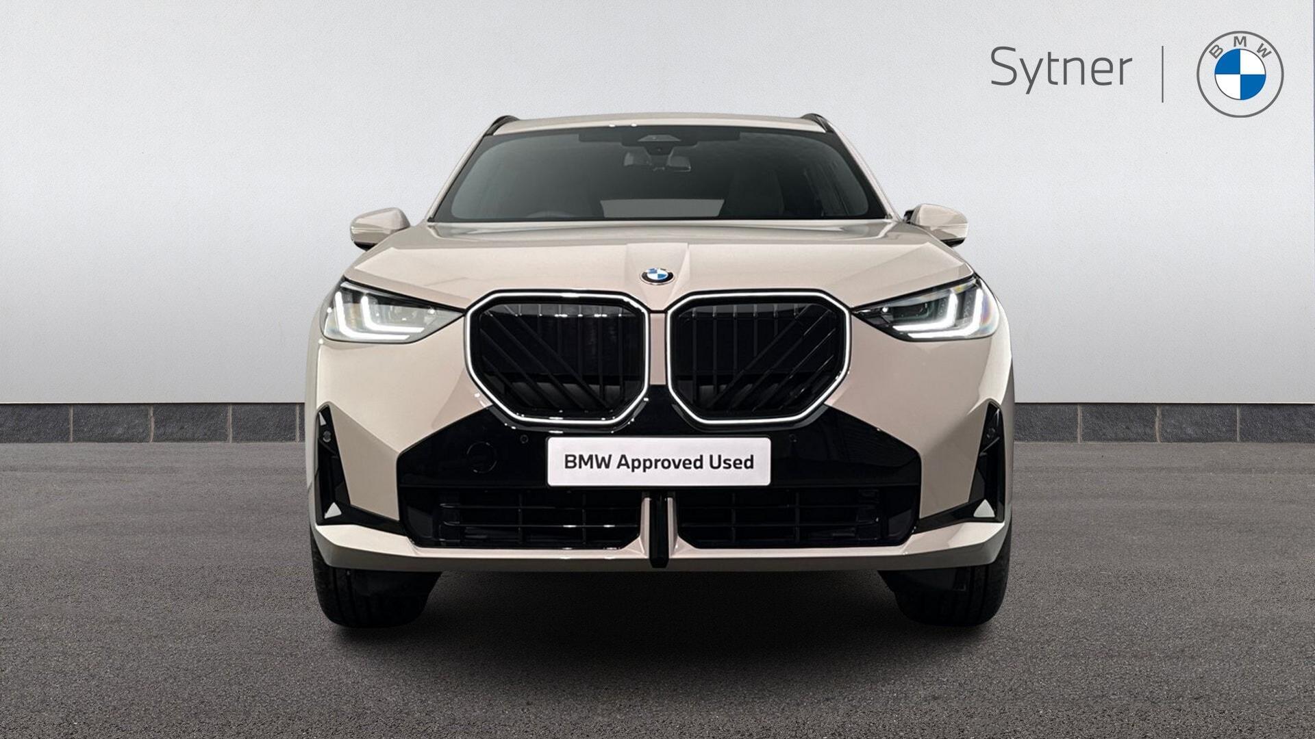 BMW X3 view 16
