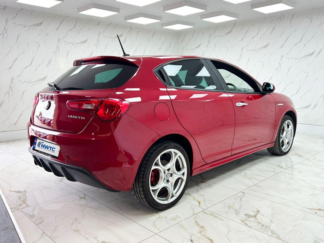 Alfa Romeo Giulietta view 12