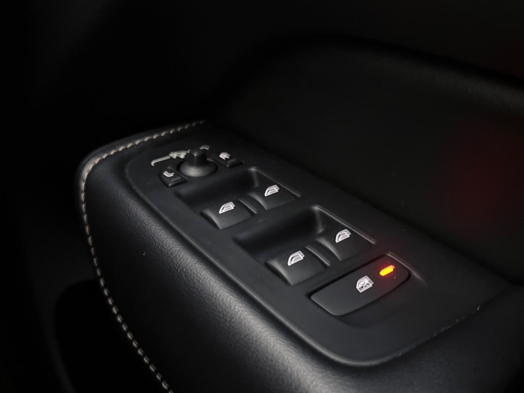 Volvo XC60 view 15