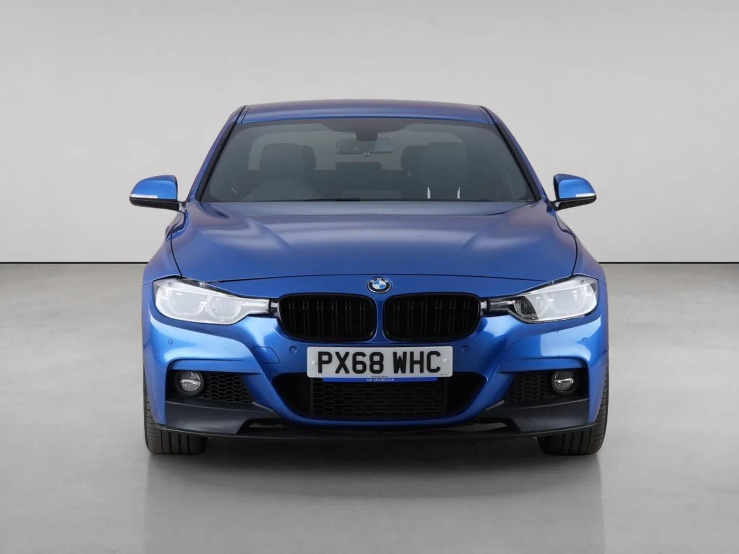 BMW 3 Series view 5