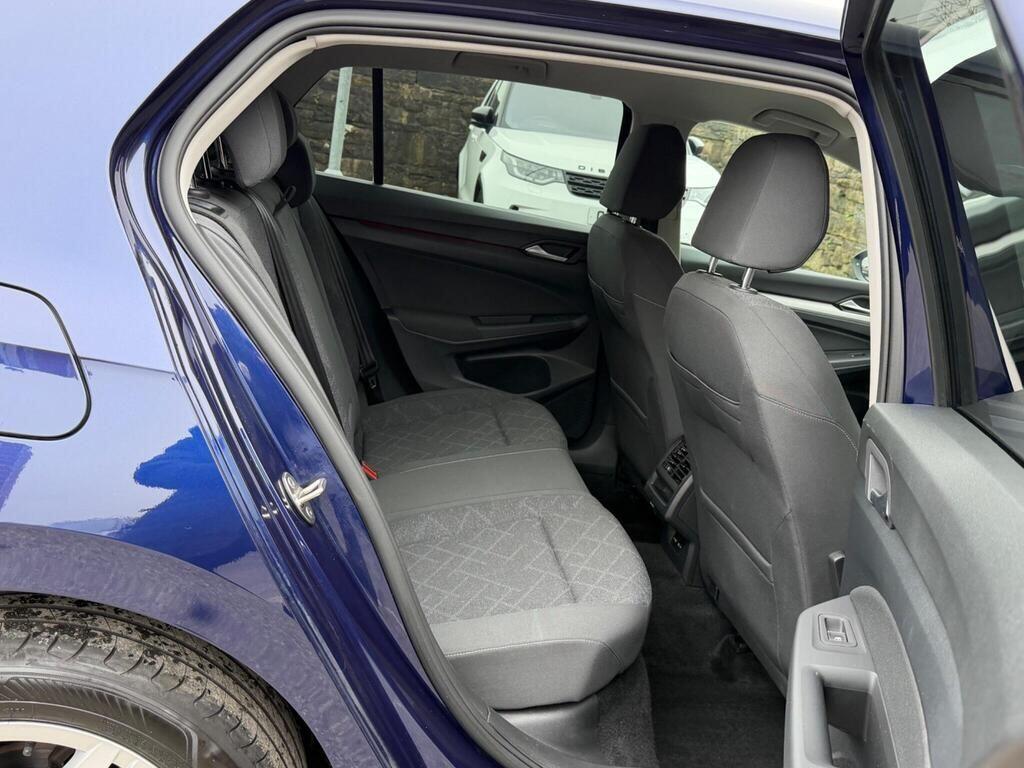 Volkswagen Golf view 18