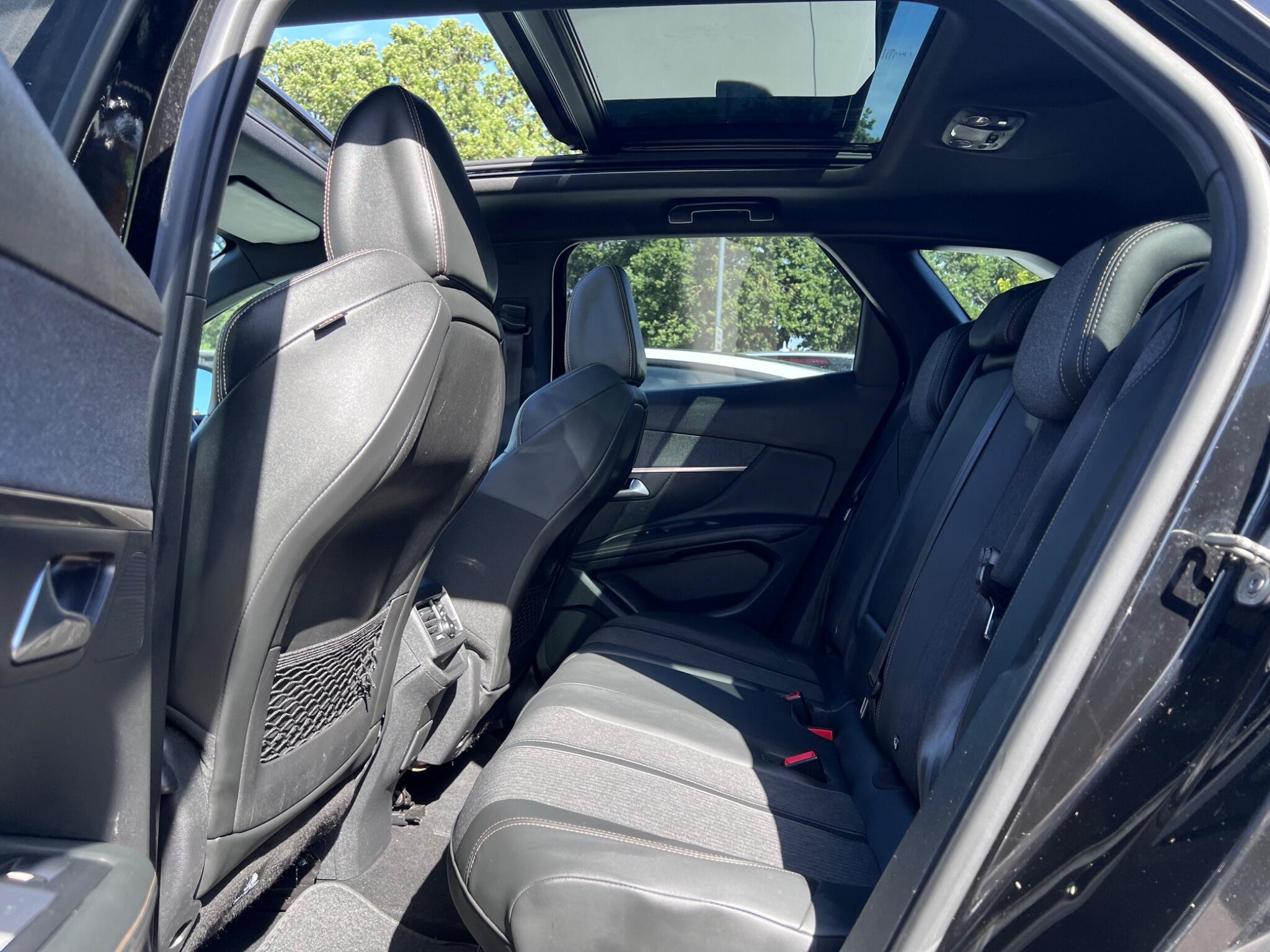 Peugeot 3008 view 32