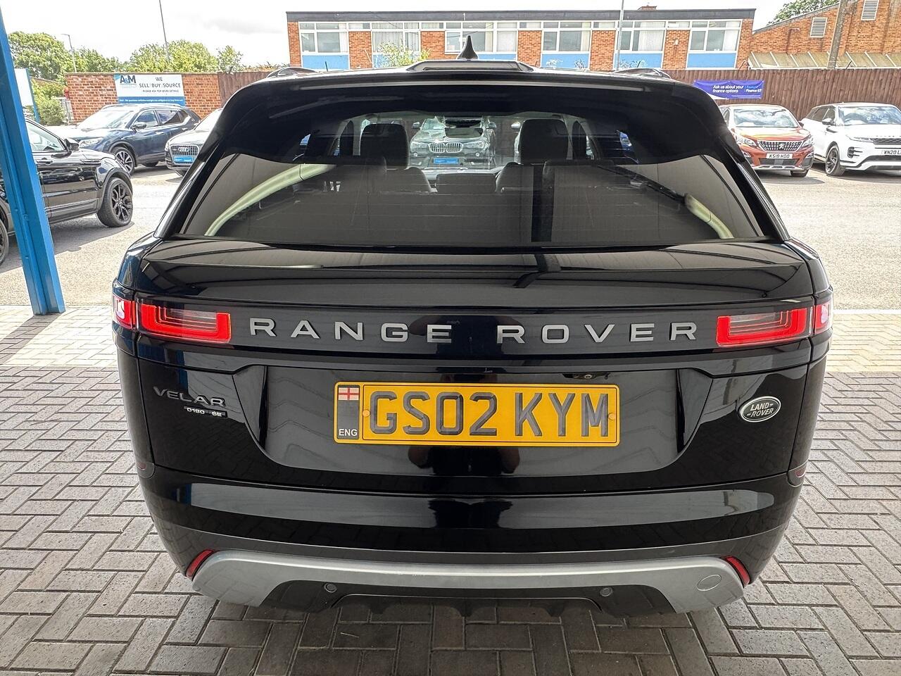Land Rover Range Rover Velar view 4