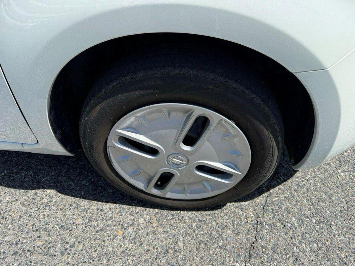 Nissan Cube view 9