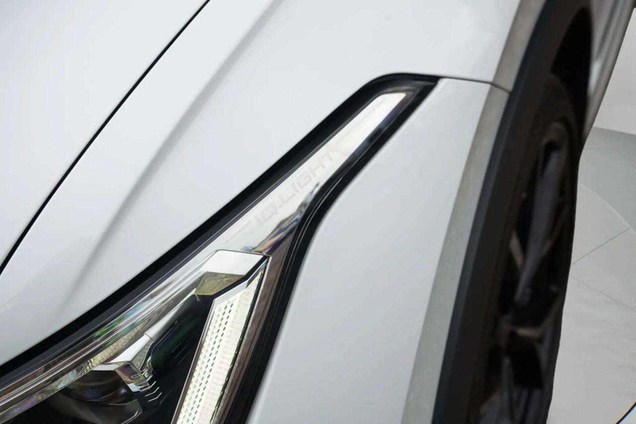 Volkswagen Tiguan view 17