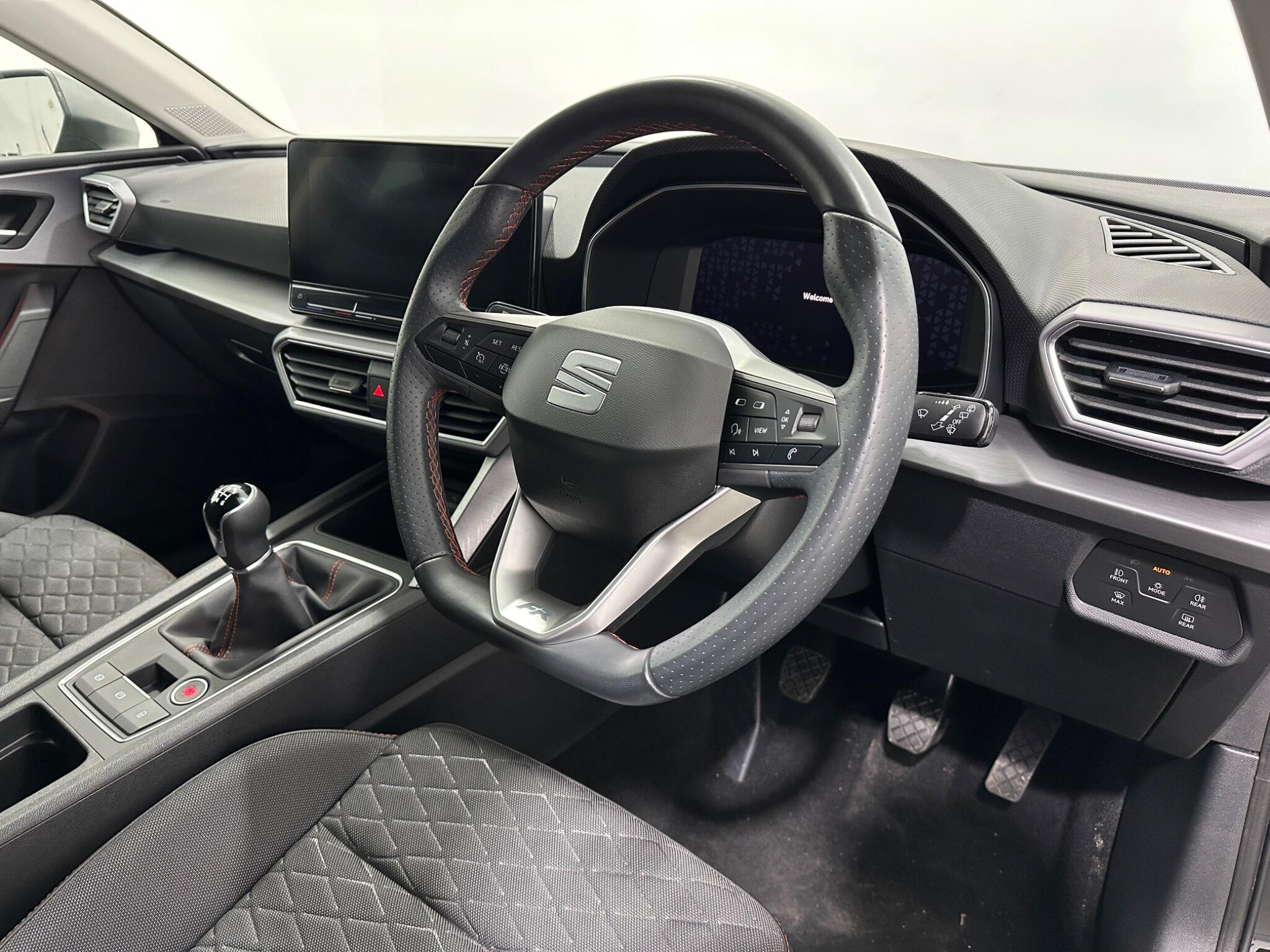 Seat Leon view 11